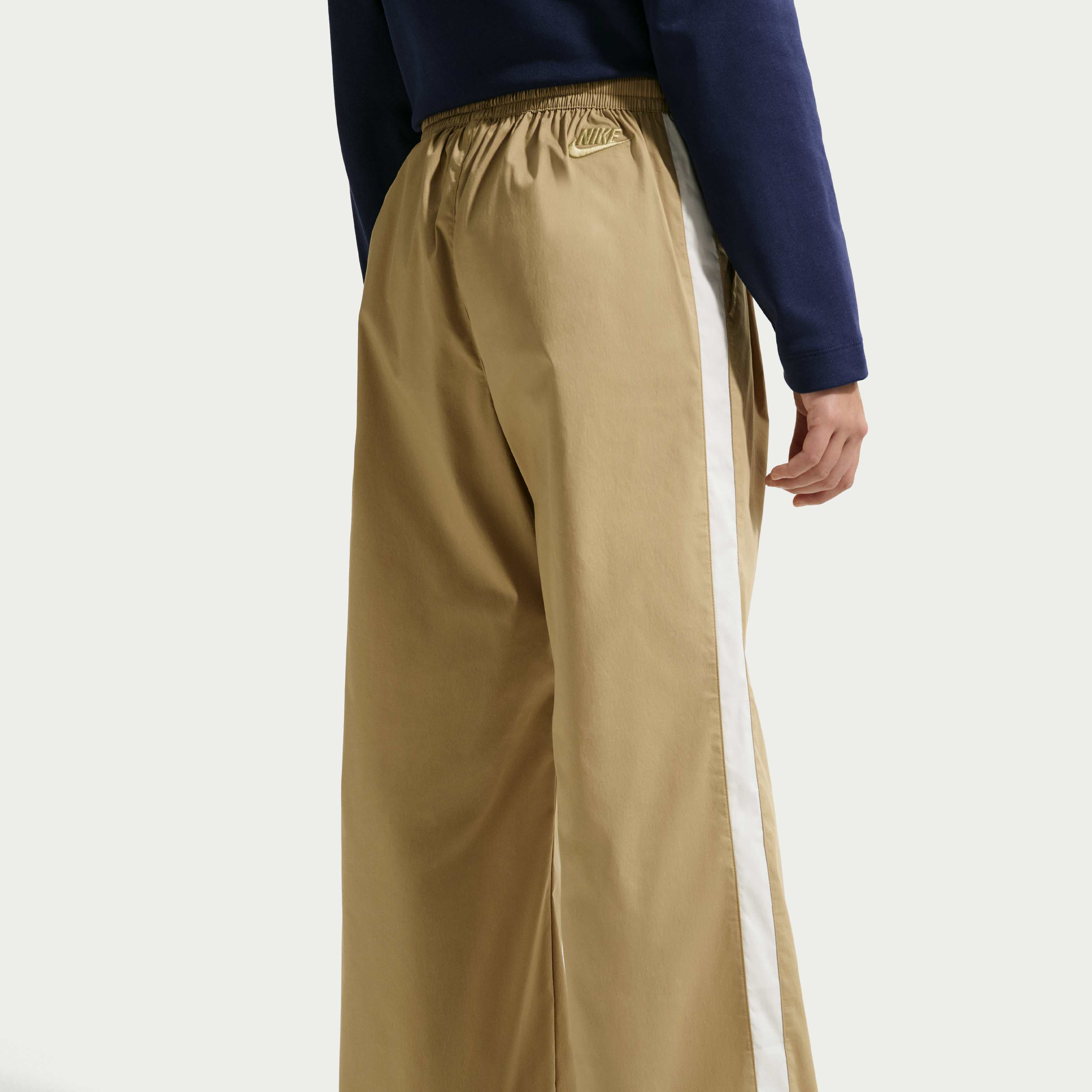 نايكي سبورتسوير كوليكشن image number 2