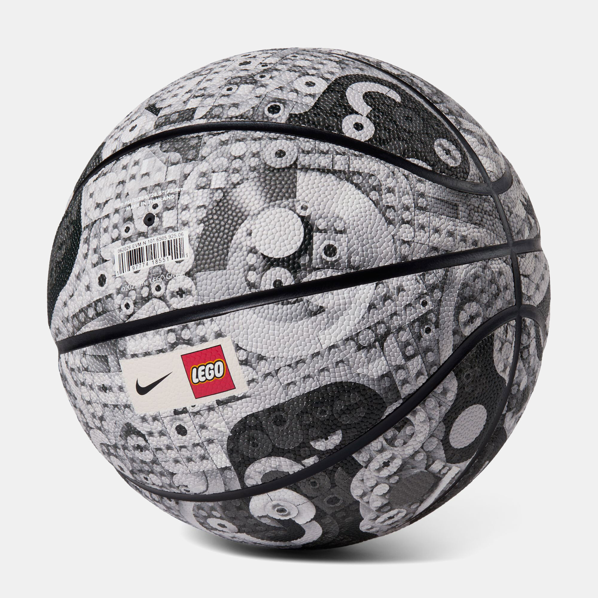 Nike x LEGO&reg; Collection image number 1