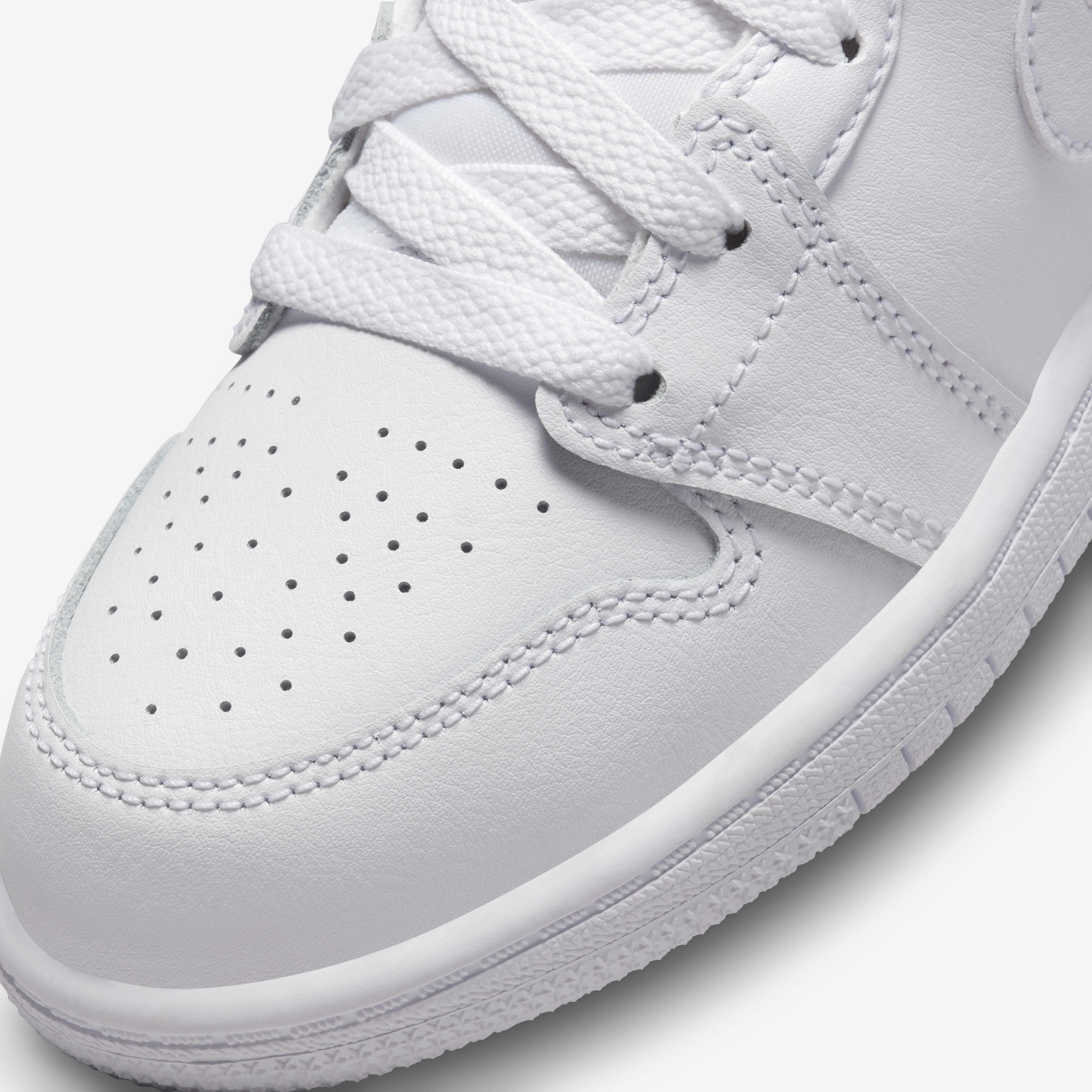 جوردن 1 ميد image number 6