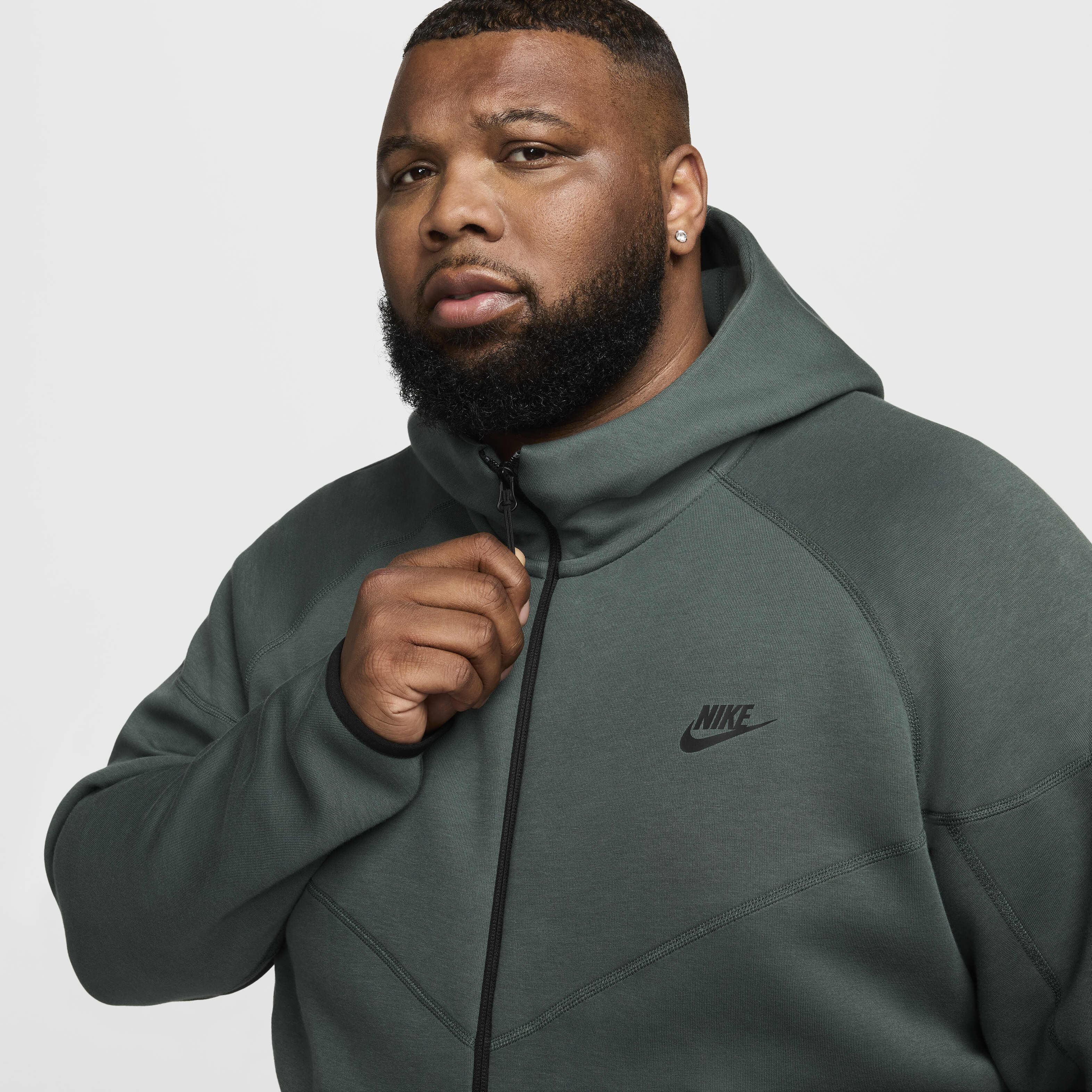 نايكي سبورتسوير تك فليس ويندرانر image number 13