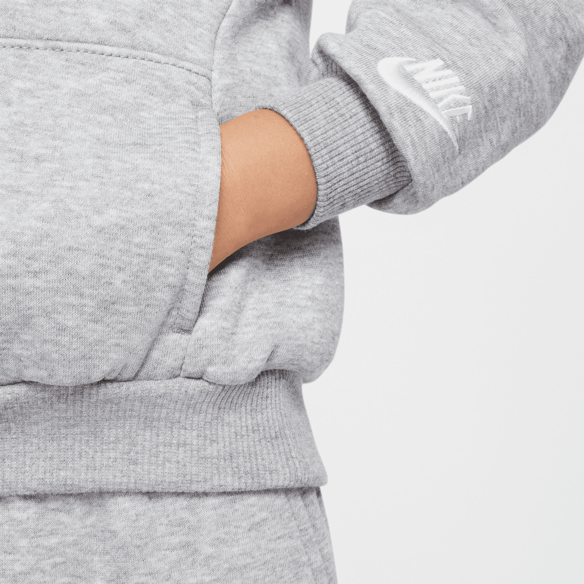 Nike Sportswear Club image number 3