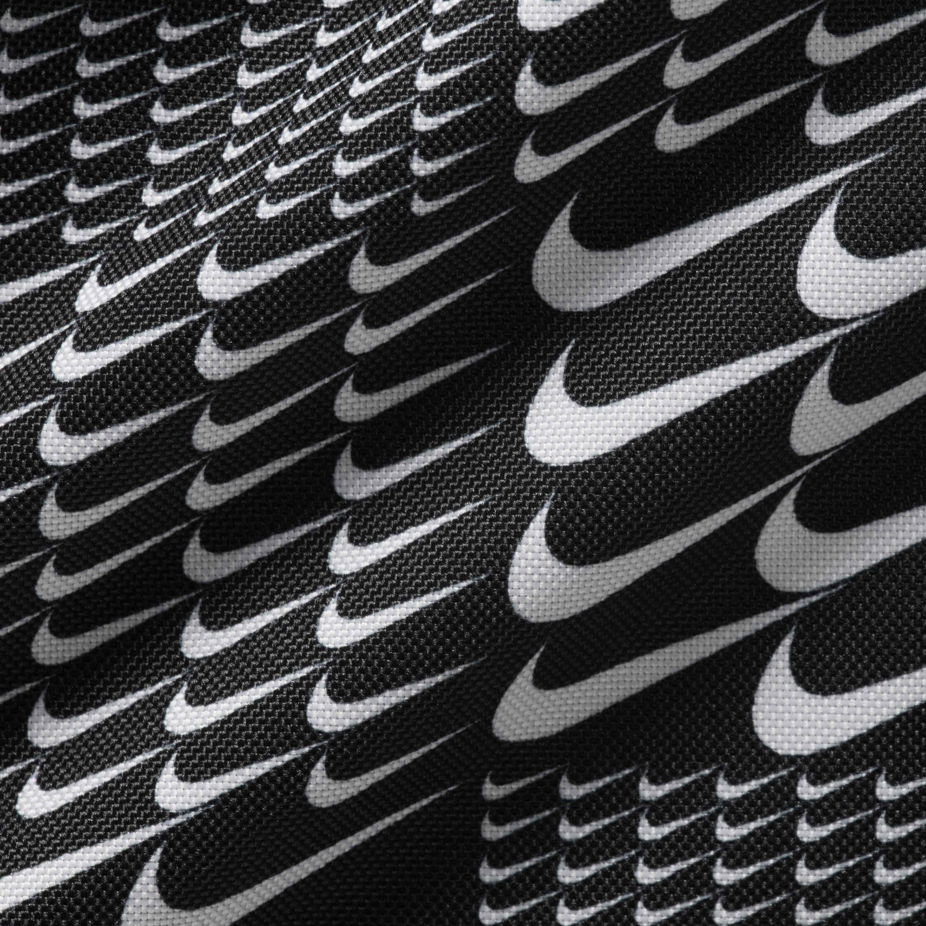 Nike Heritage image number 6