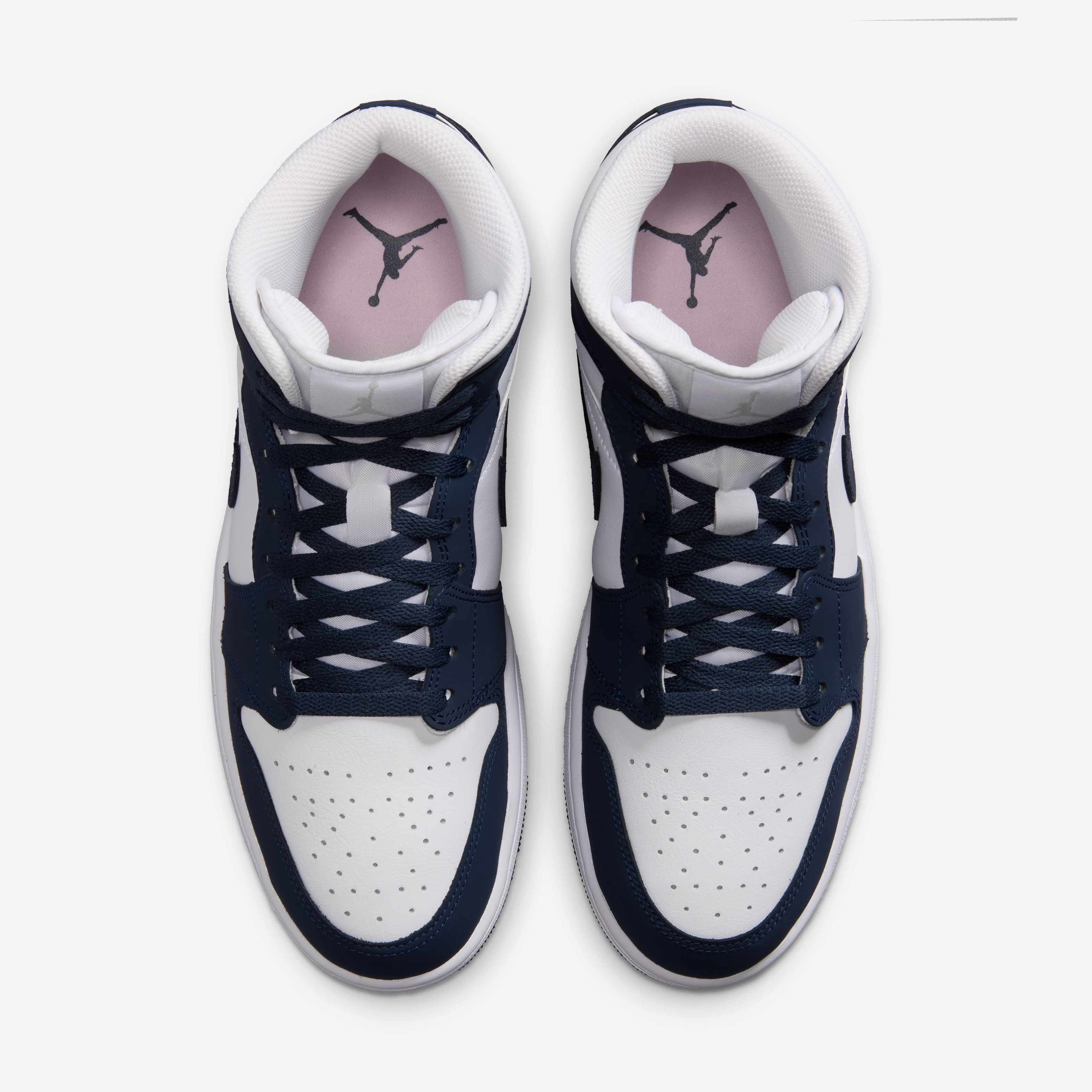 Air Jordan 1 Mid image number 3