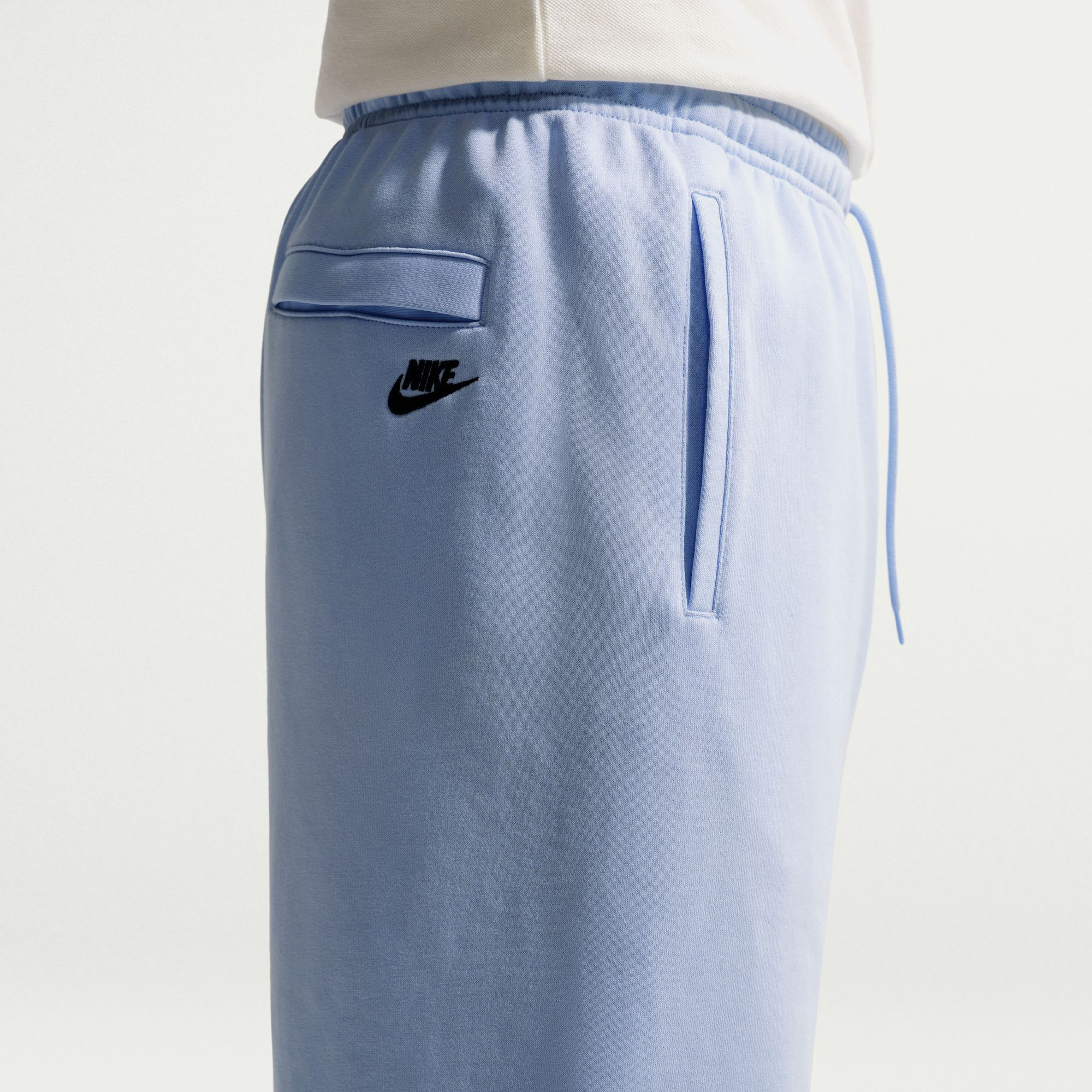 Nike Sportswear Club image number 3