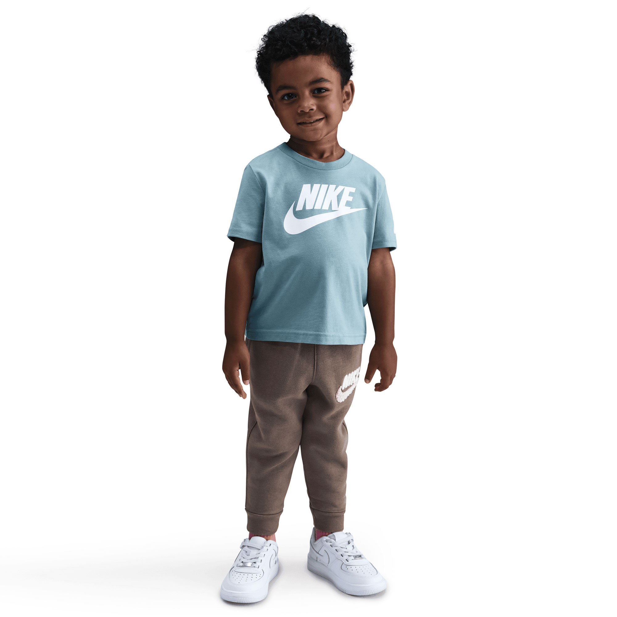 نايكي كلوب image number 1