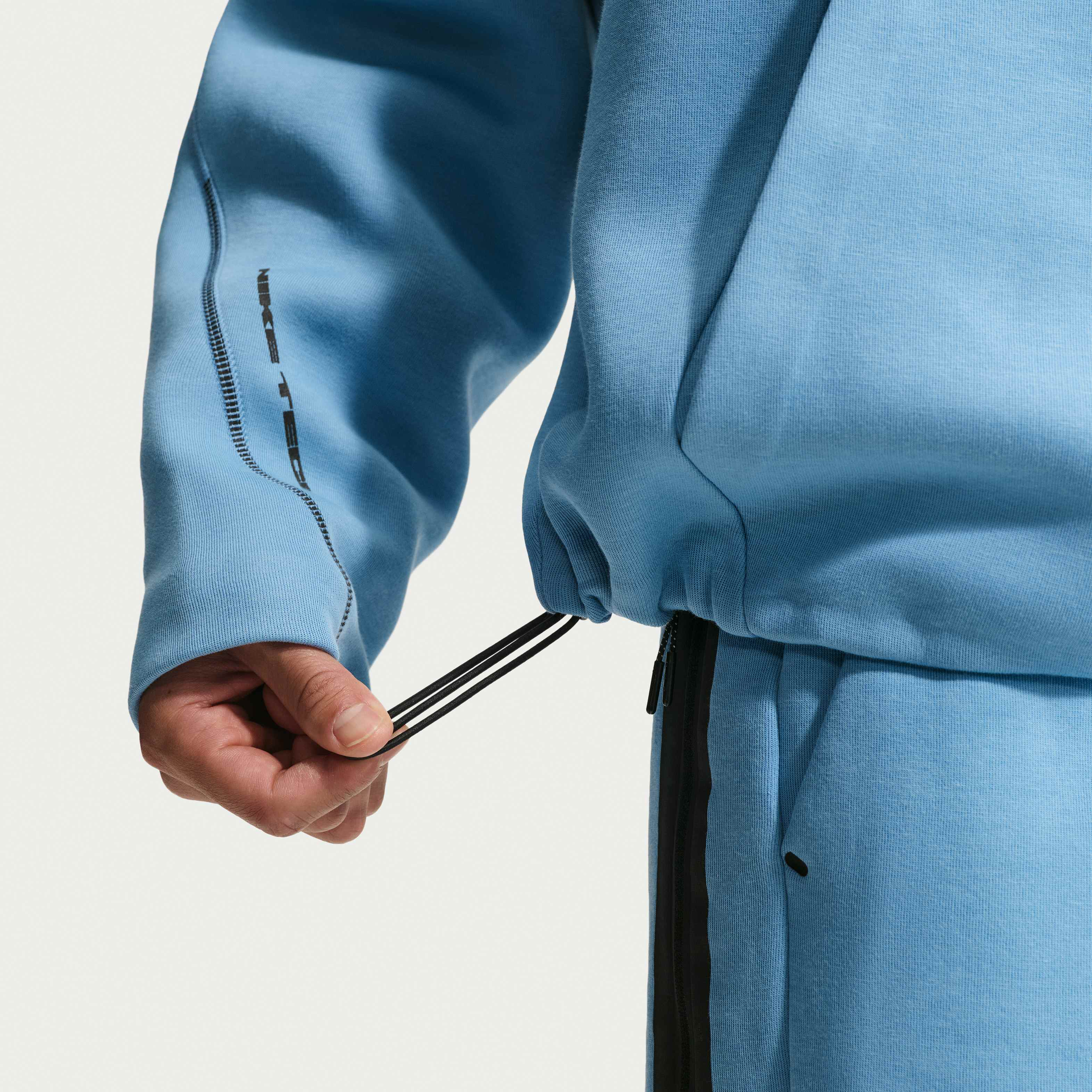 Nike Tech image number 5