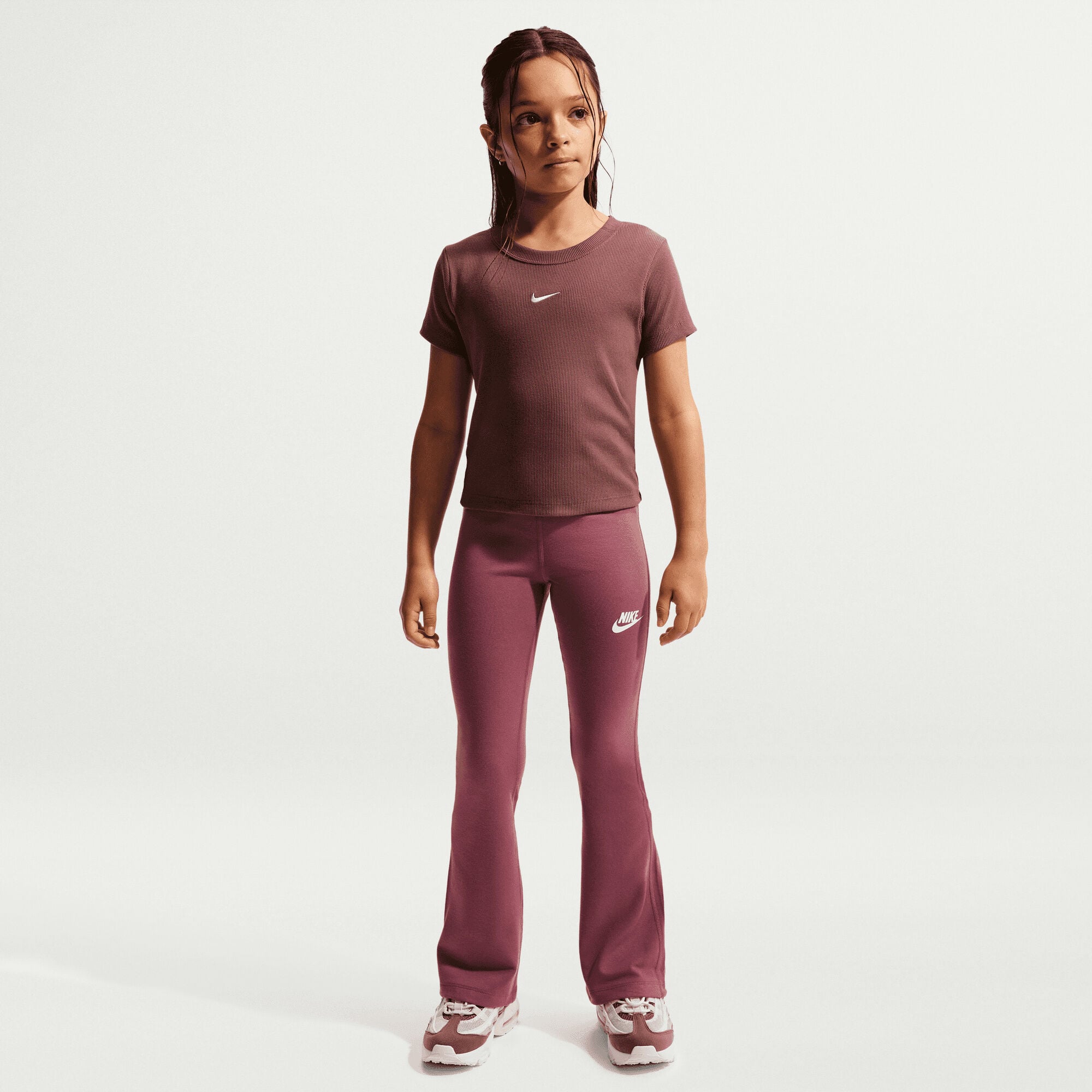 Nike Sportswear Classic image number 0
