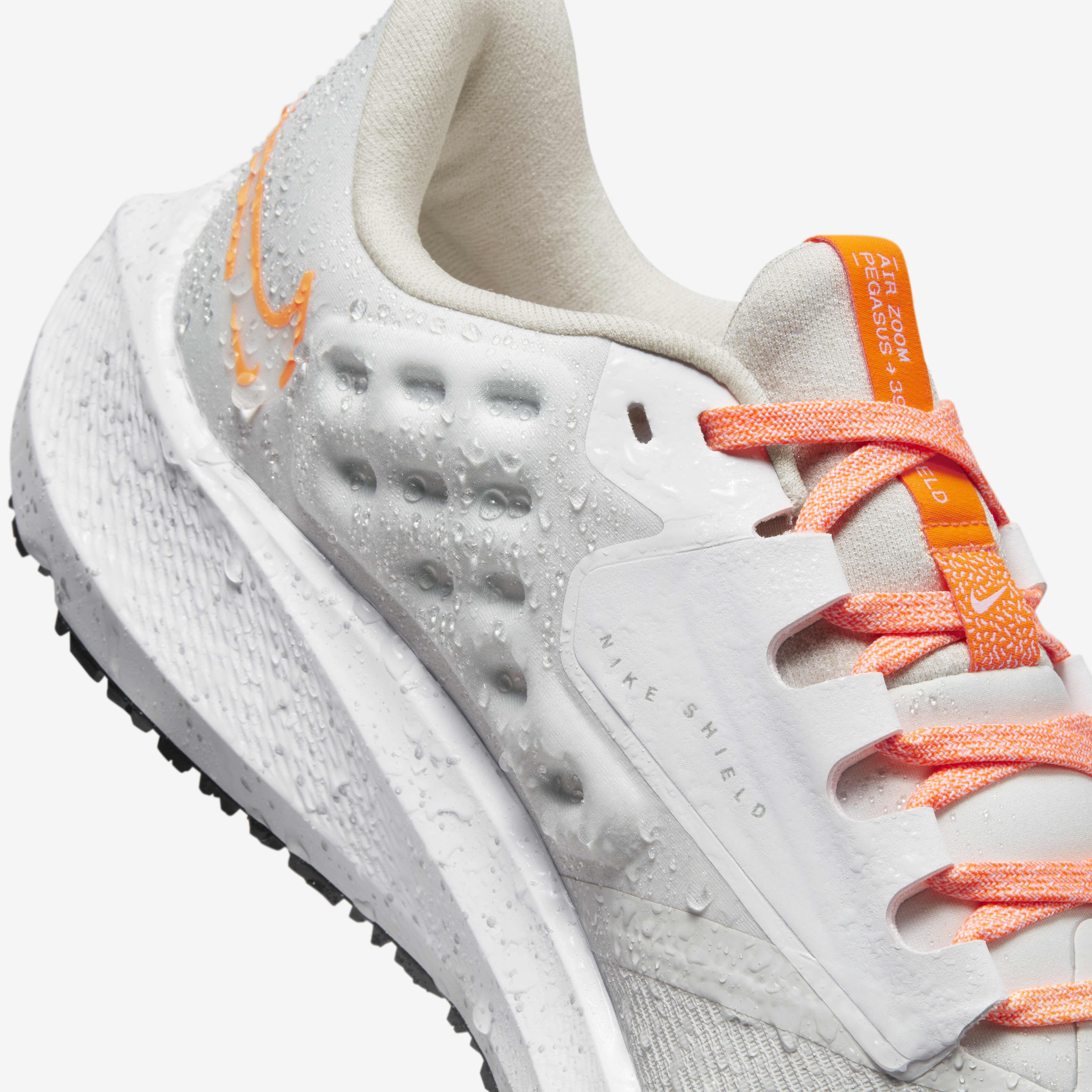 Nike Pegasus 39 Shield image number 9