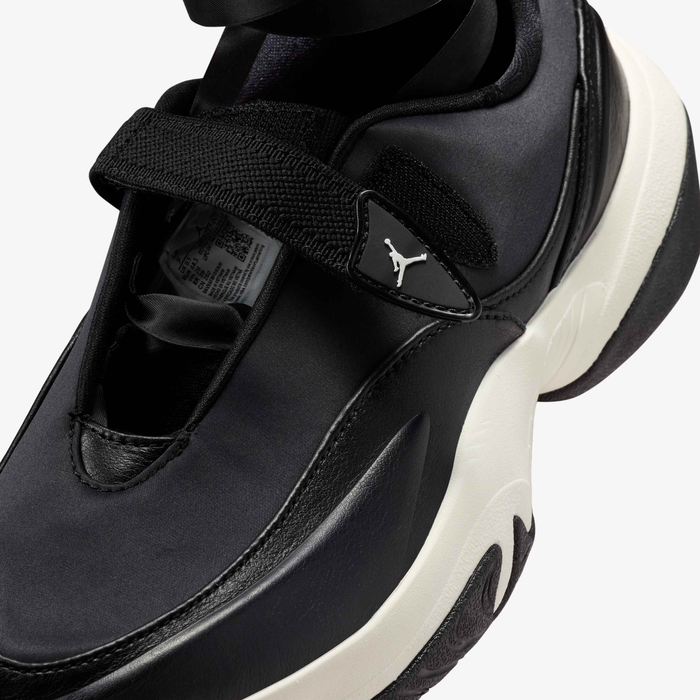 Jordan Pointe Buy Jordan Pointe Women's Shoes - Black/Sail @ Nike UAE