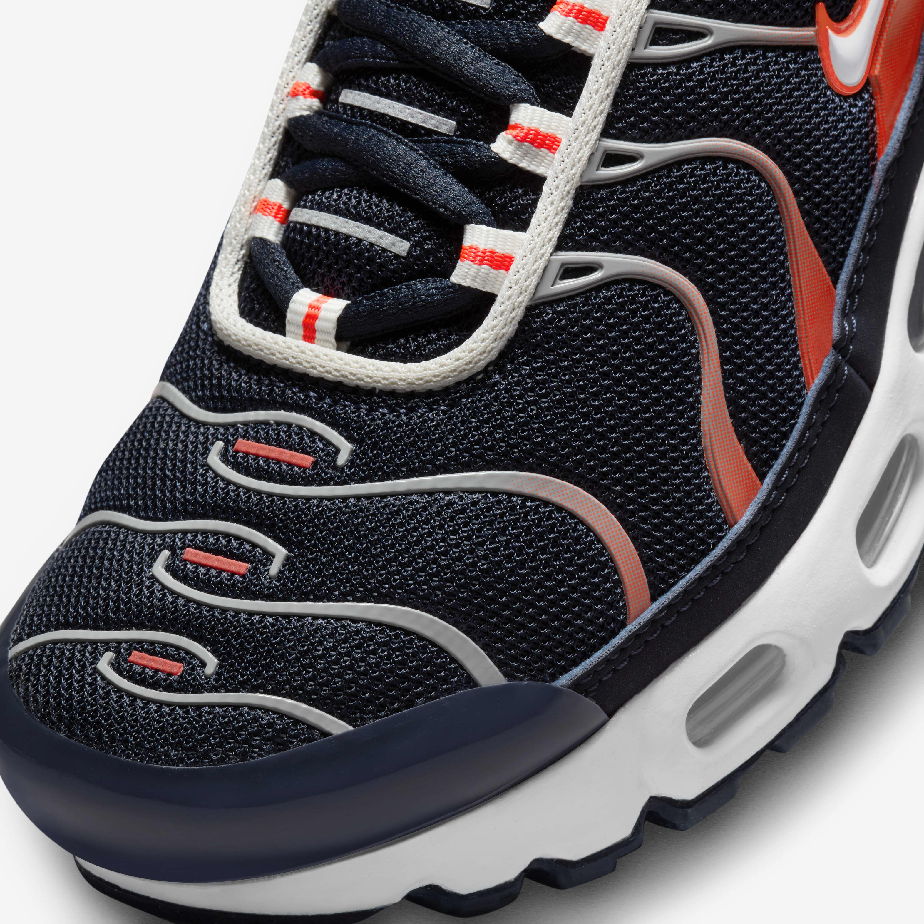 Nike Air Max Plus image number 6