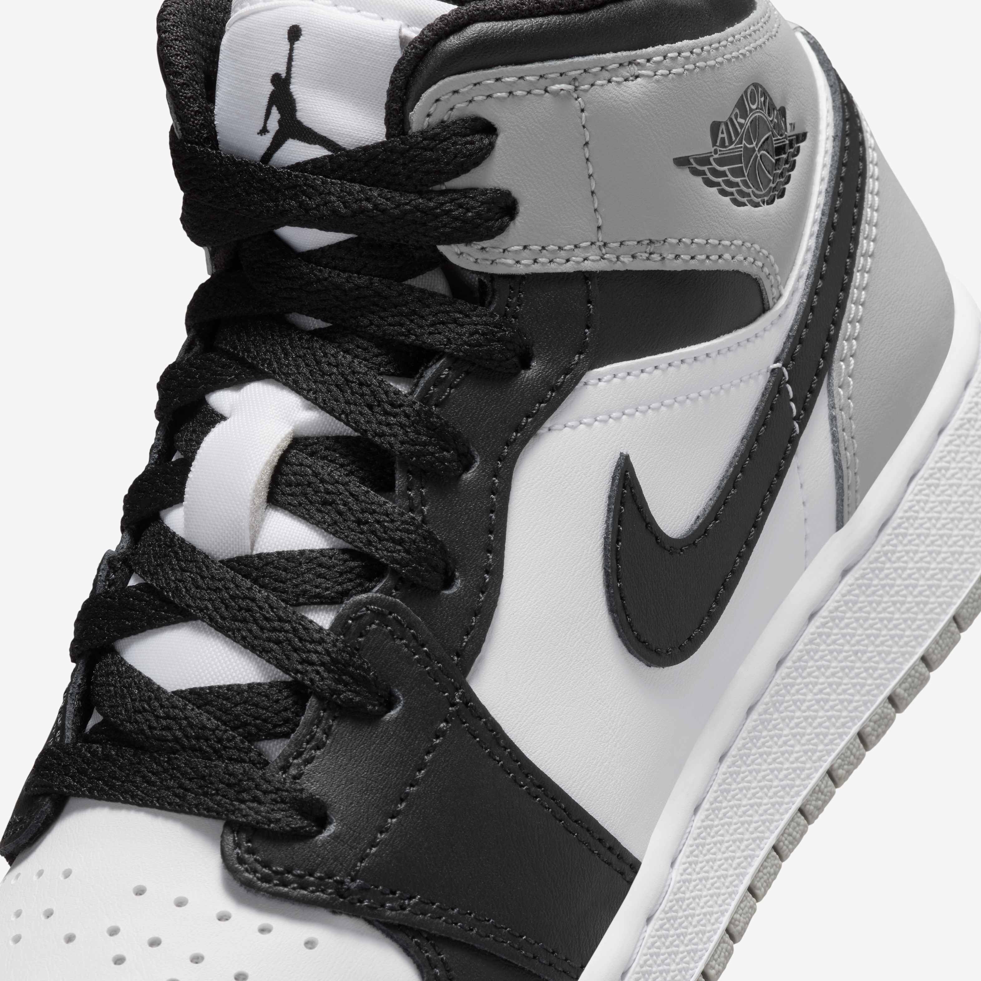 Air Jordan 1 Mid image number 6