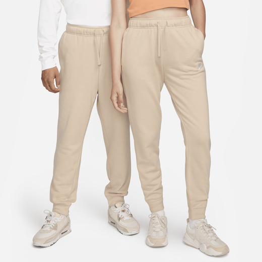Nike women's club slim fit pant 2025