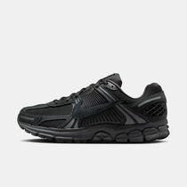 Nike Zoom Vomero 5 SE