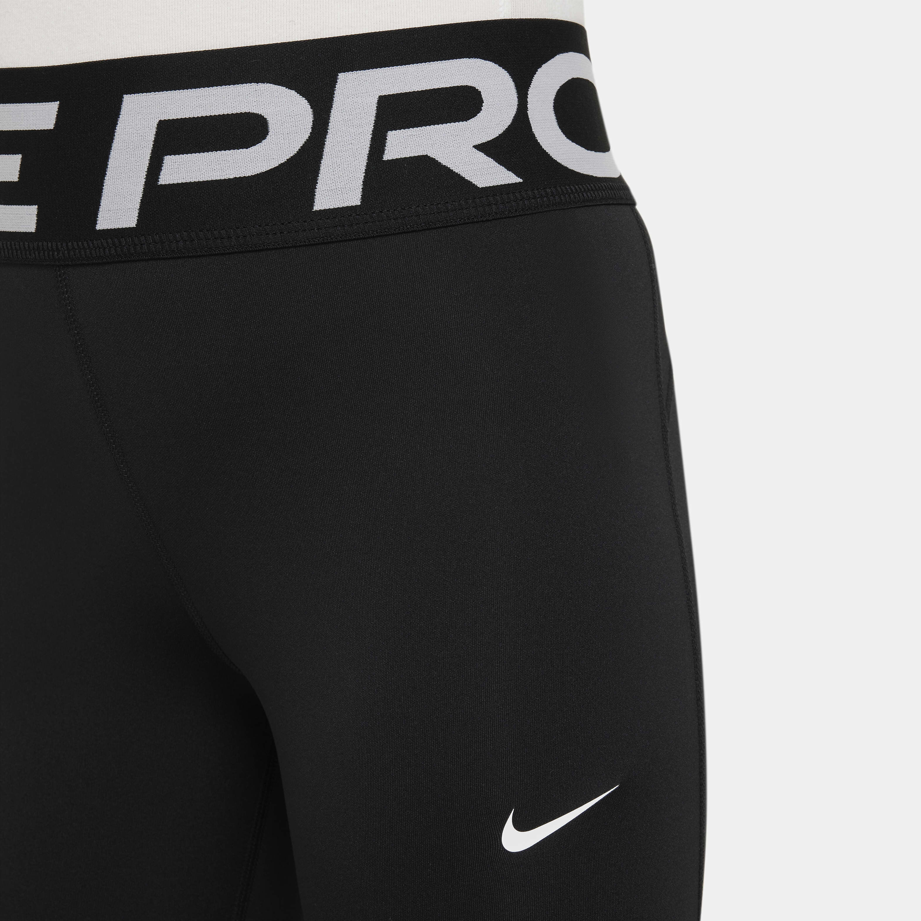 Nike Pro image number 2