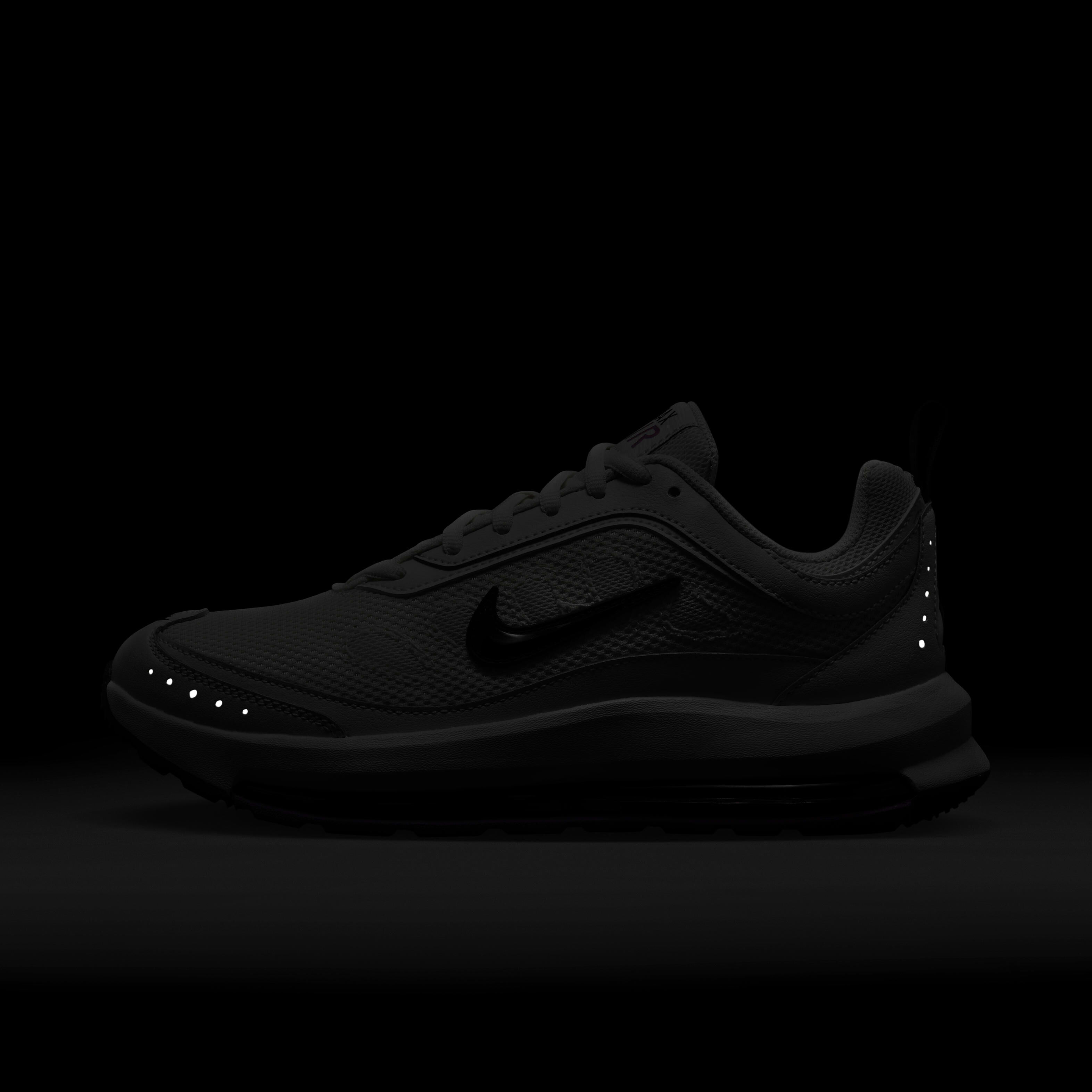 Nike Air Max AP image number 9
