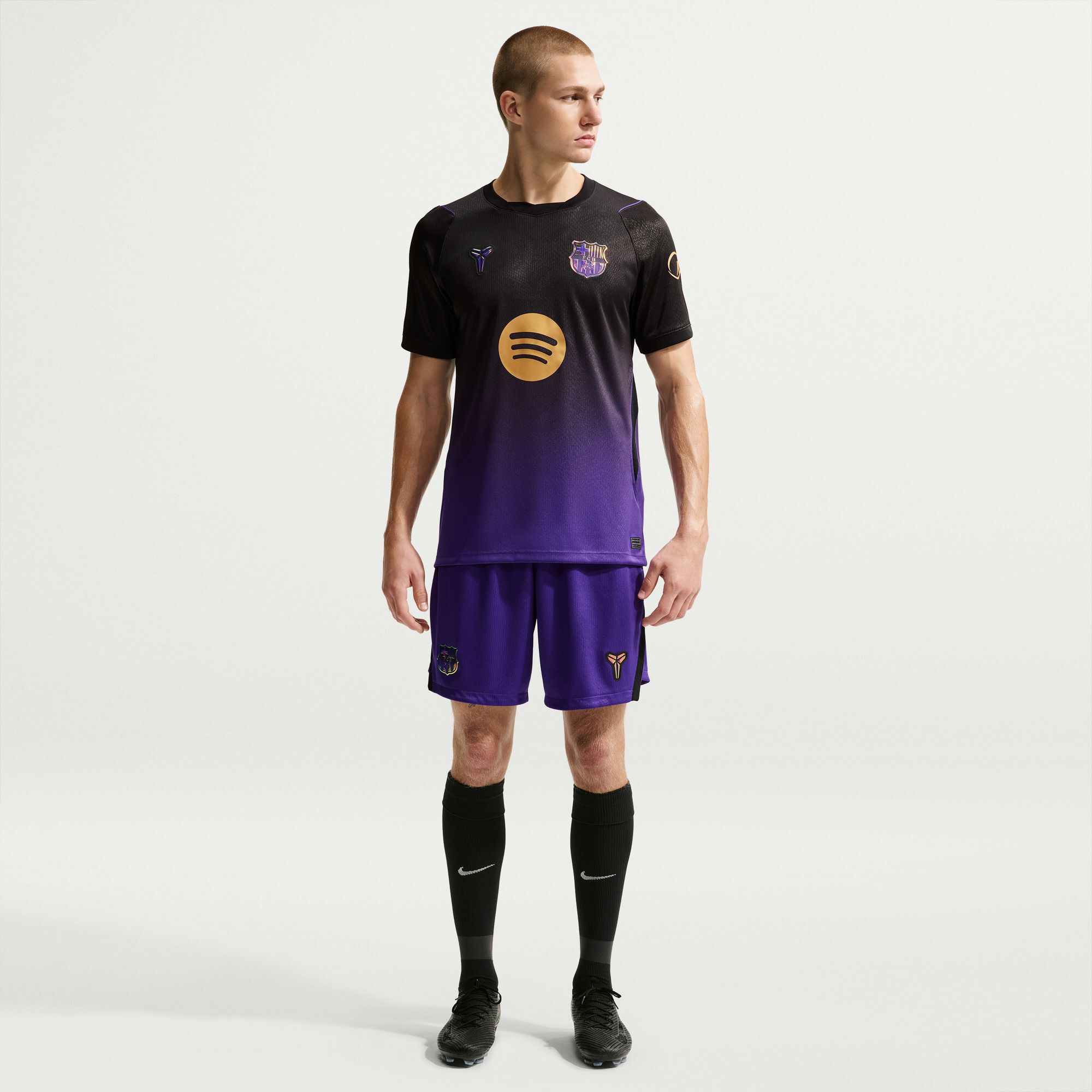 F.C. Barcelona 2026/27 Stadium Away image number 0