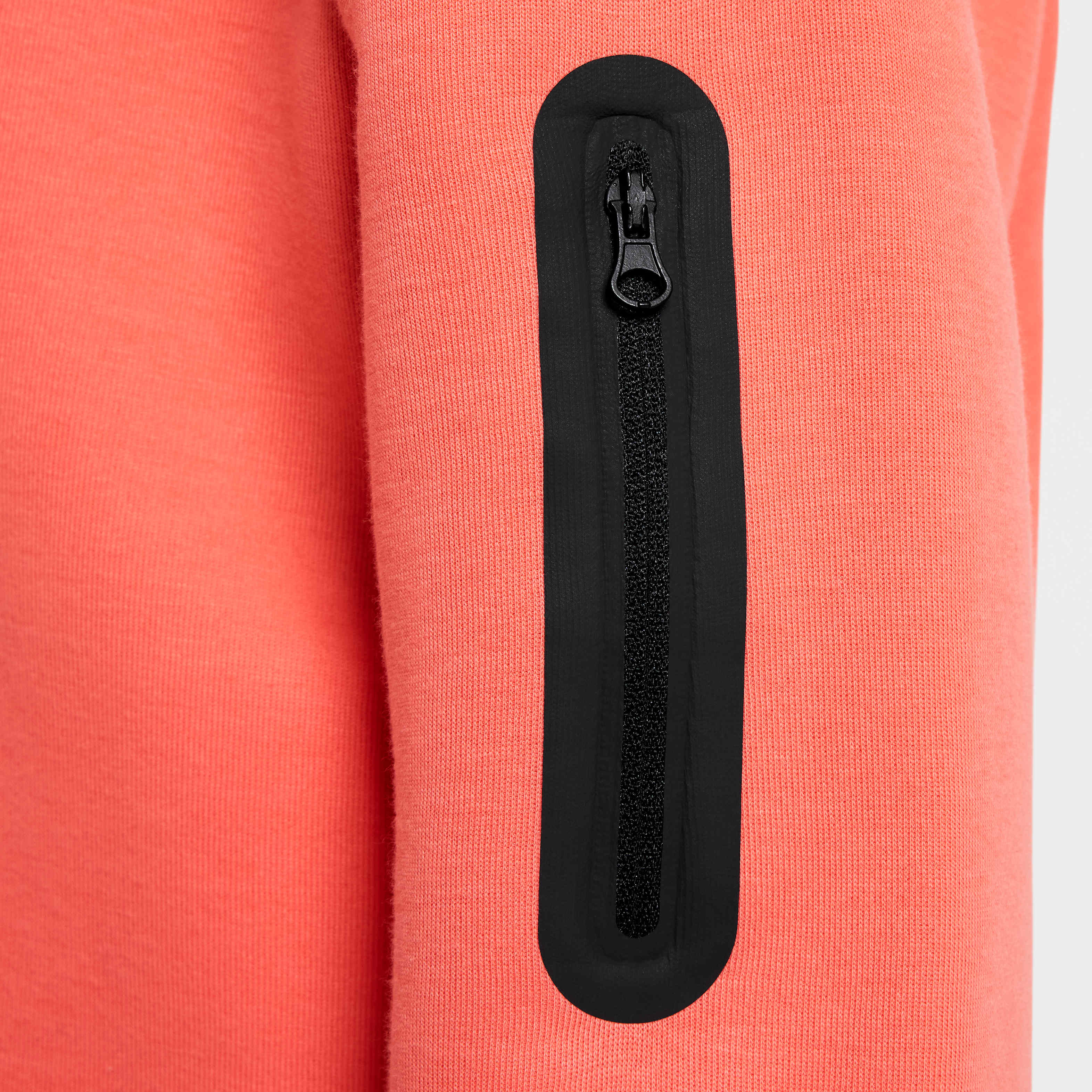 Nike Sportswear Tech Fleece image number 4