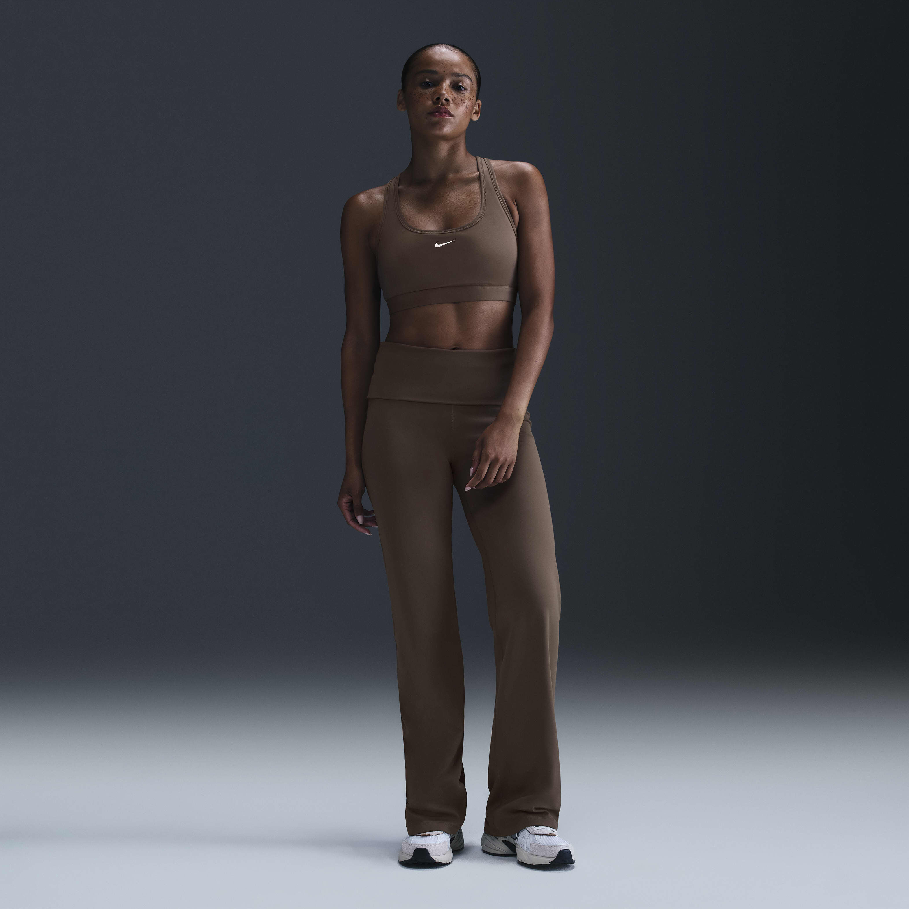 نايكي سووش لايت سابورت image number 3