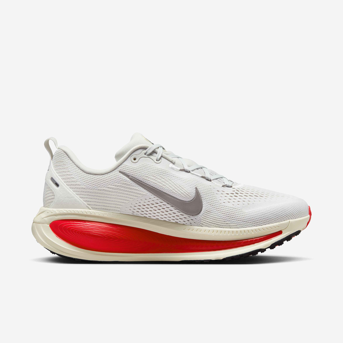 نايكي فوميرو 18 image number 2 نايكي فوميرو 18 image number 2