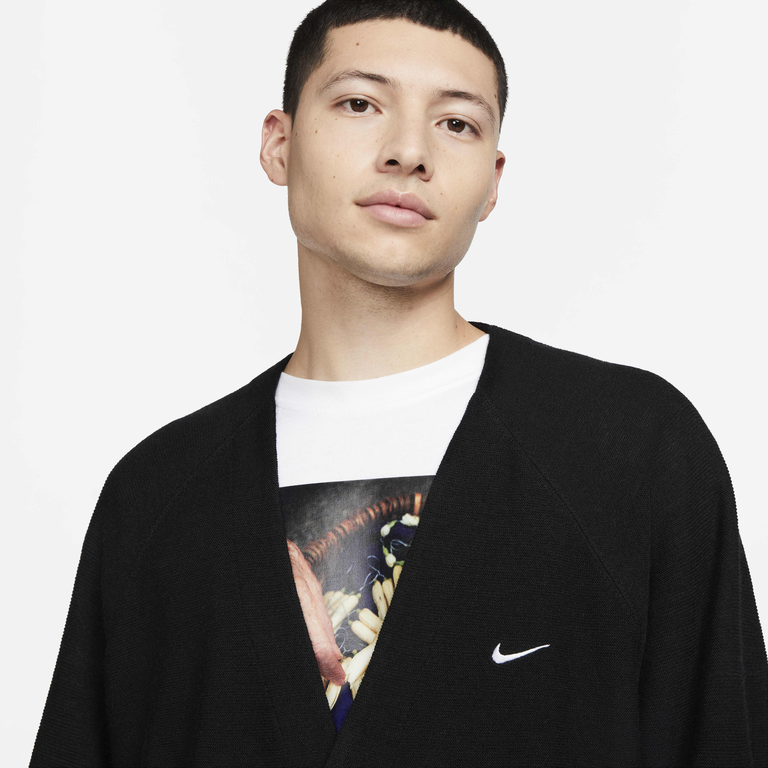 Buy Nike SB Skate Cardigan - Black | Nike UAE Official