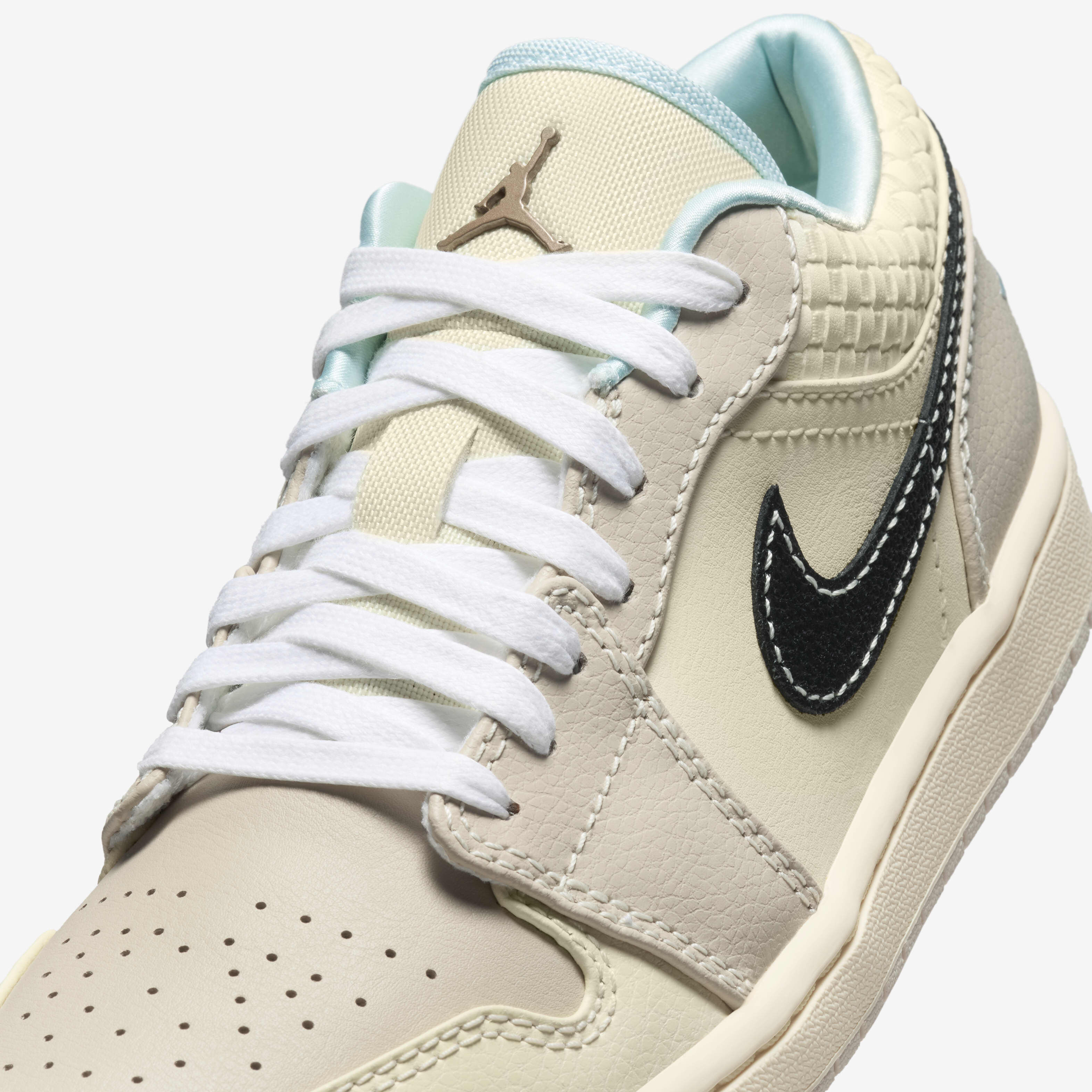 Air Jordan 1 Low SE image number 6