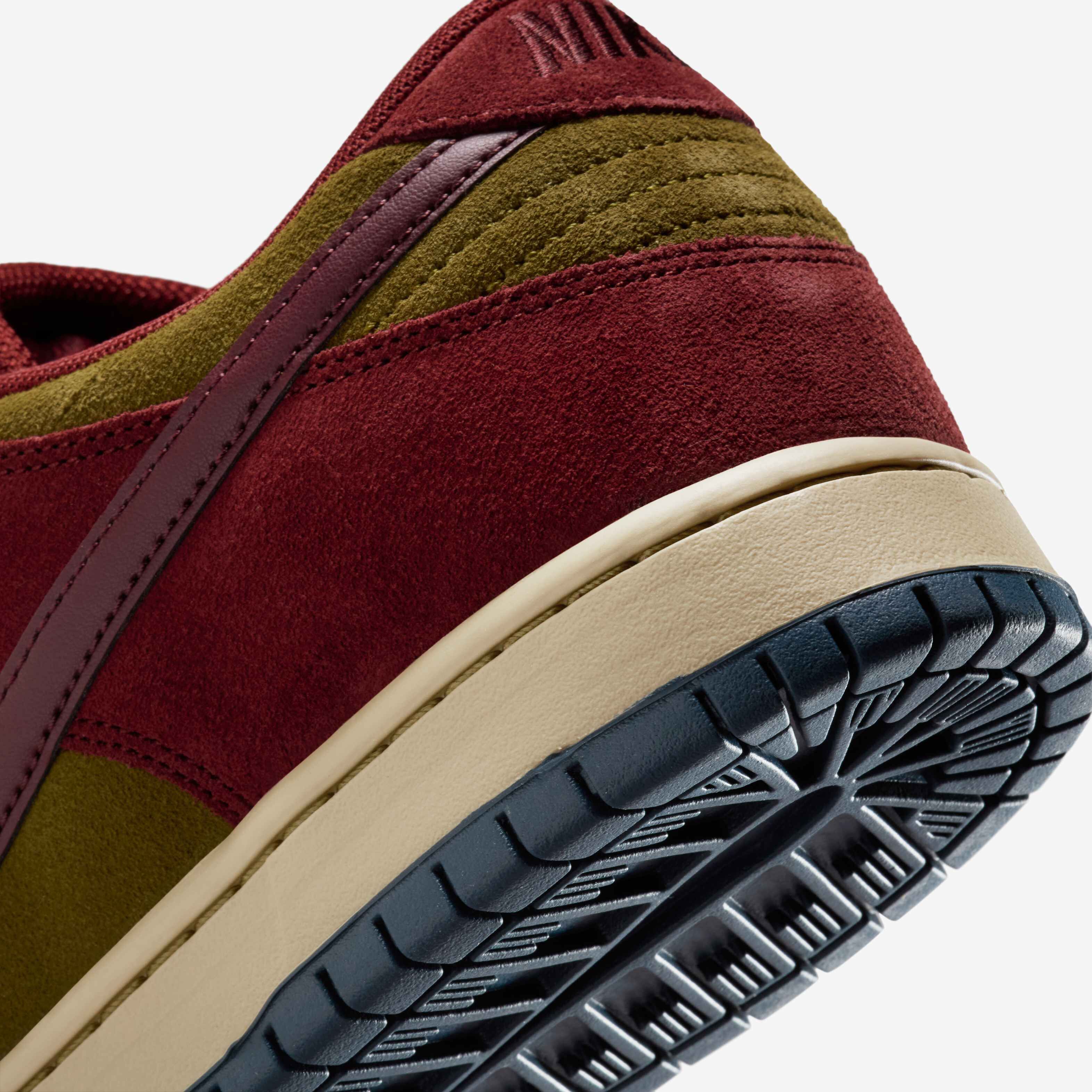 Nike SB Dunk Low Pro image number 7