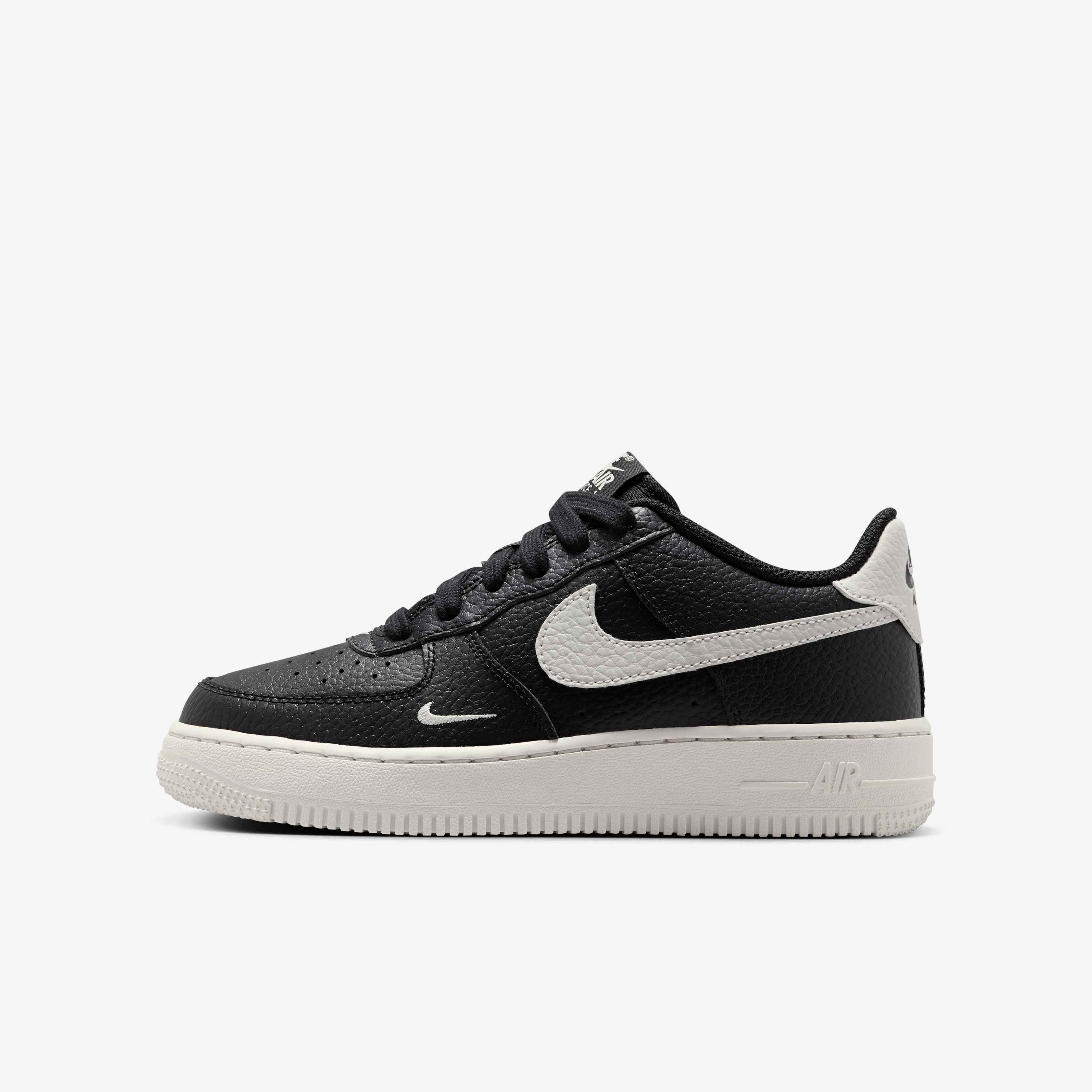 Nike Air Force 1 image number 0