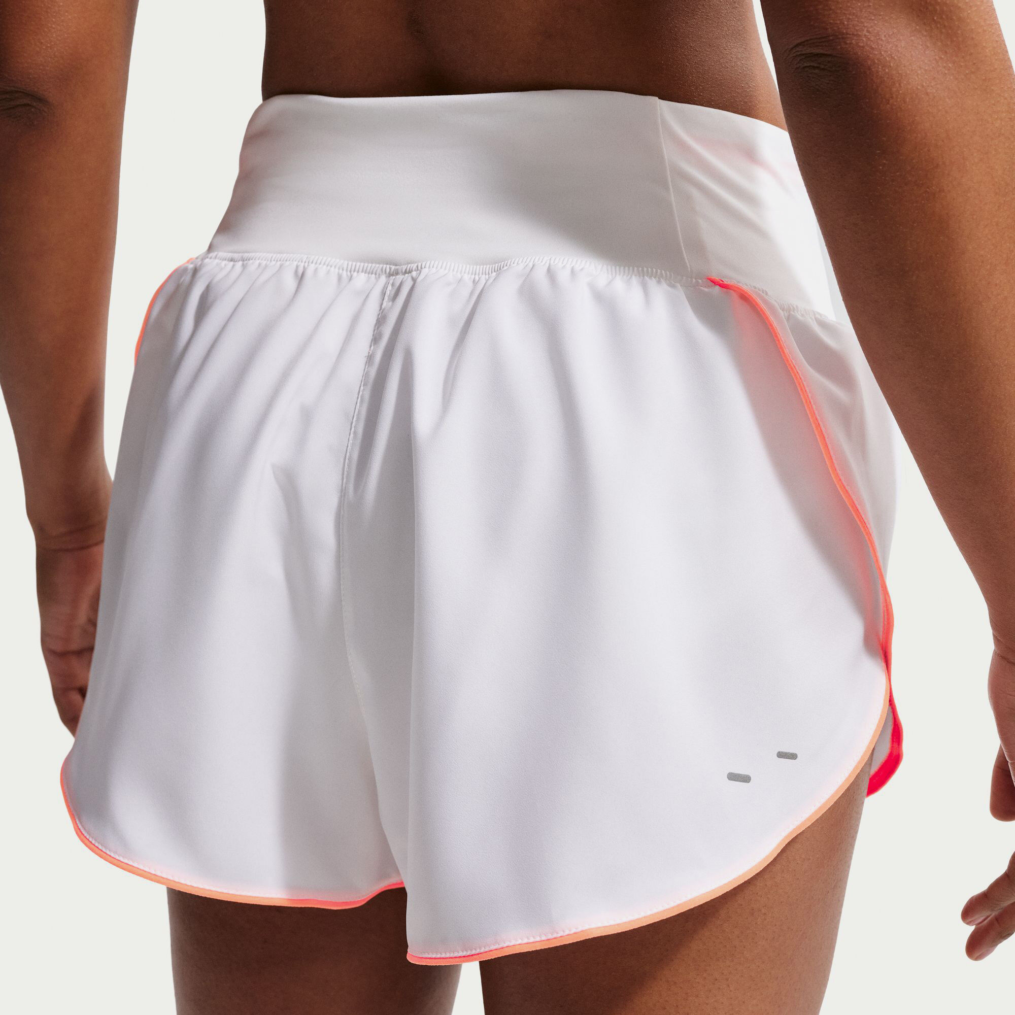 Nike Tempo Flow Swoosh image number 3