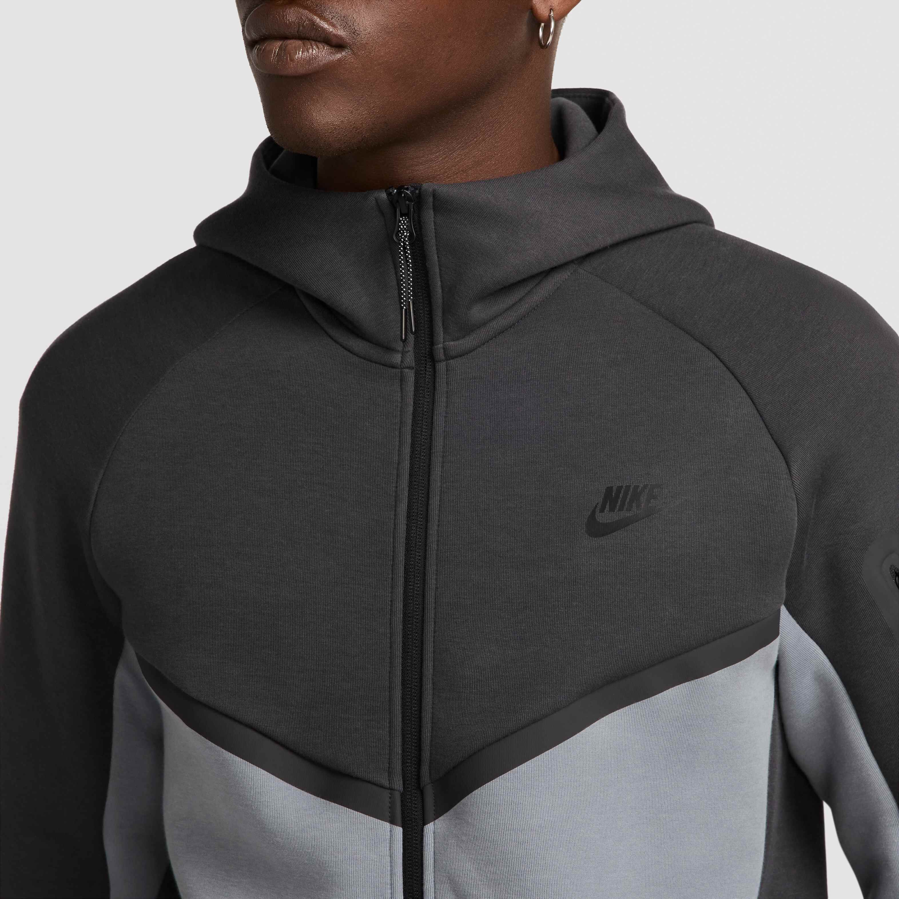 Nike Tech image number 3
