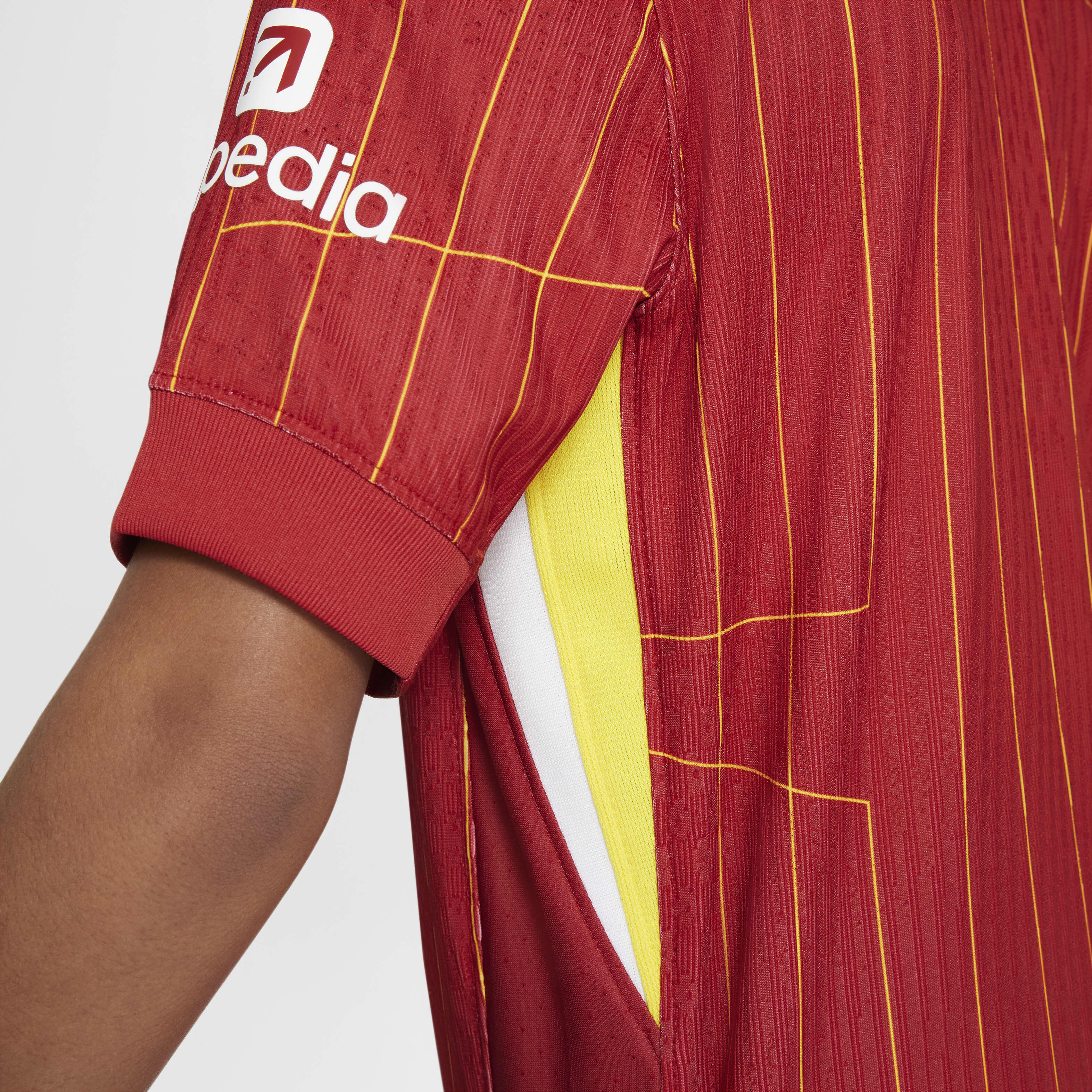 ليفربول 2024/25 ماتش الأساسي image number 6