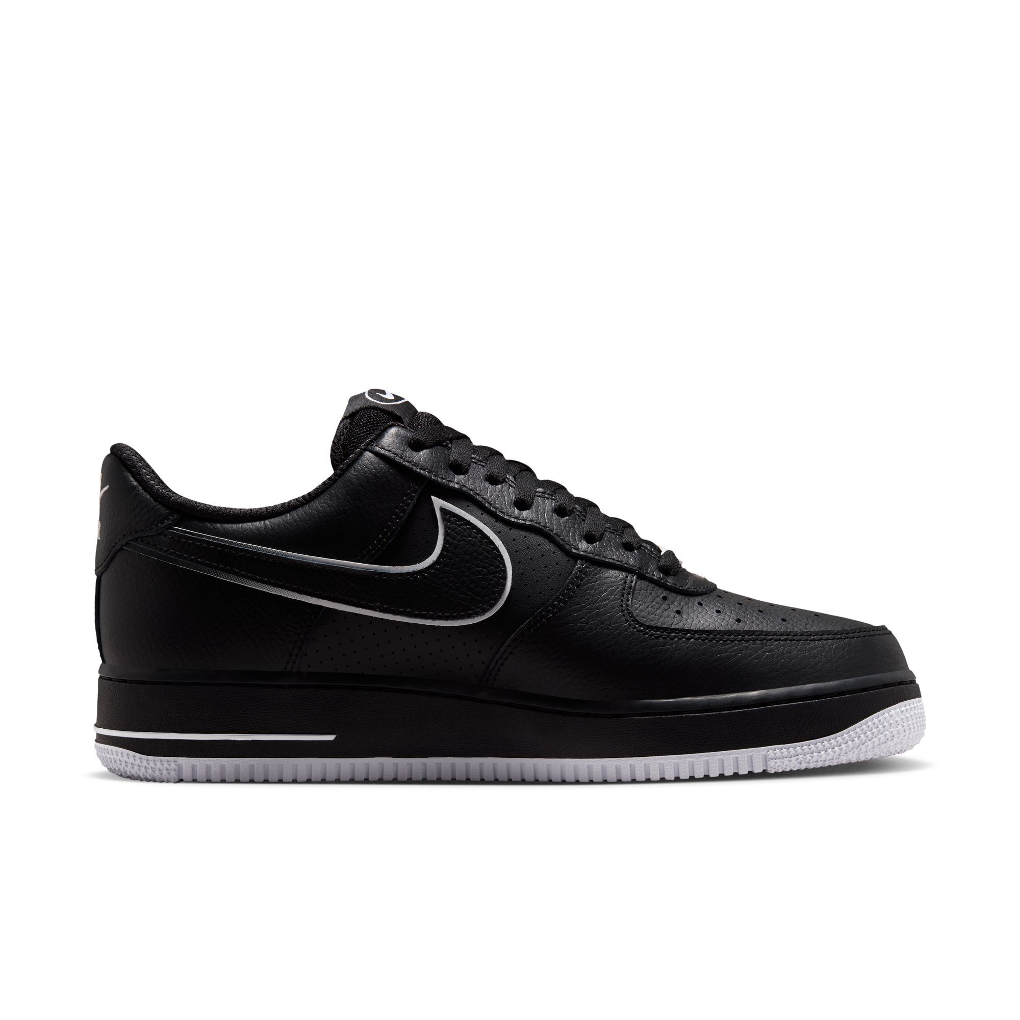Nike Air Force 1 '07 LV8 image number 4