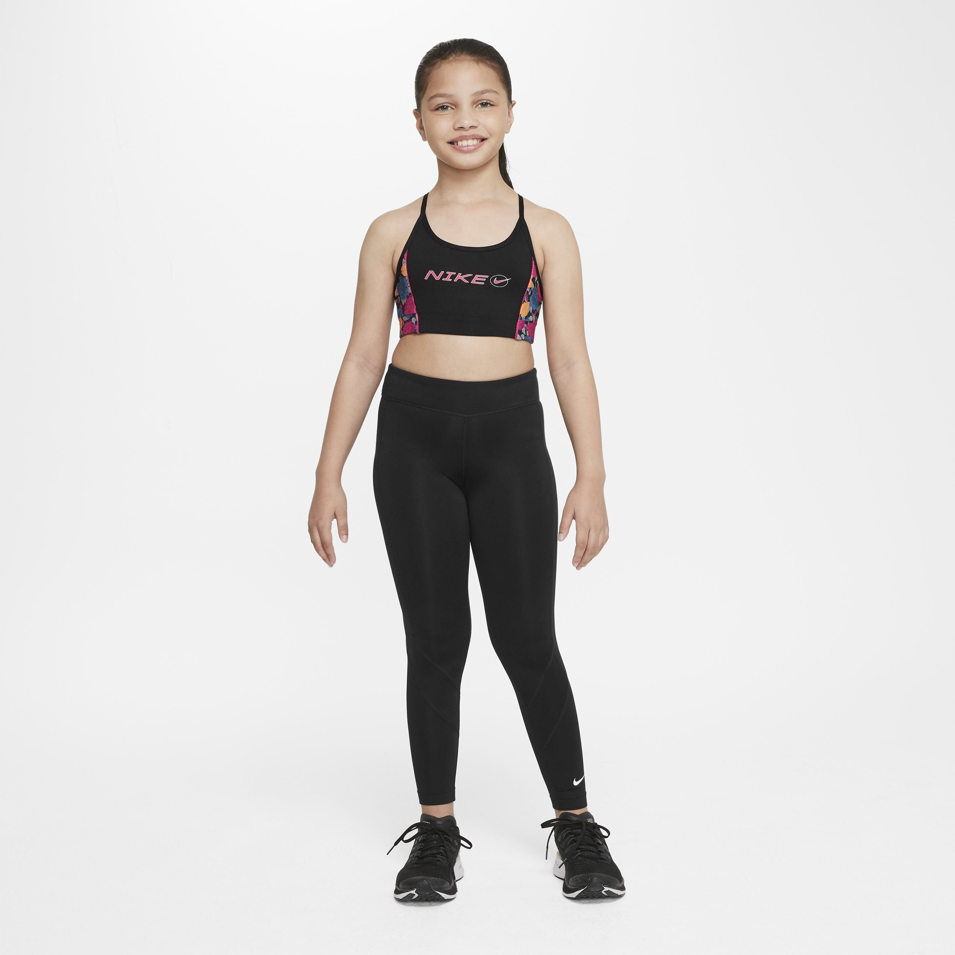 Nike Indy Icon Clash image number 4