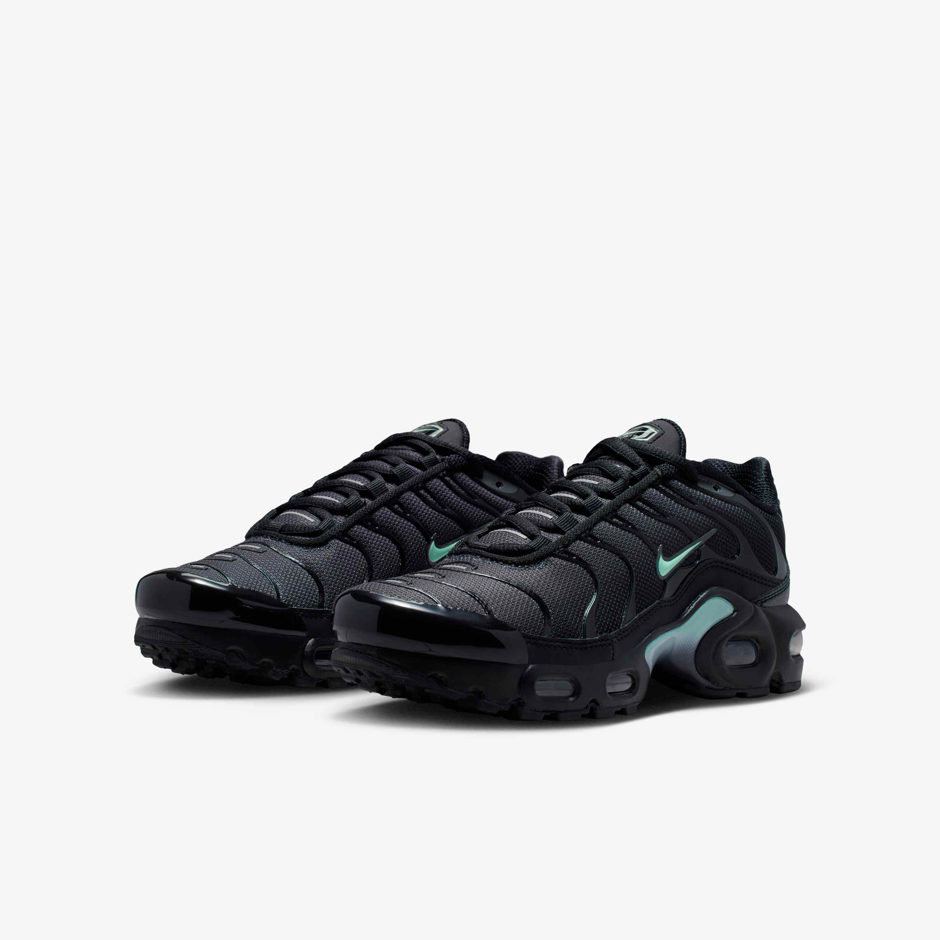 Nike Air Max Plus image number 4