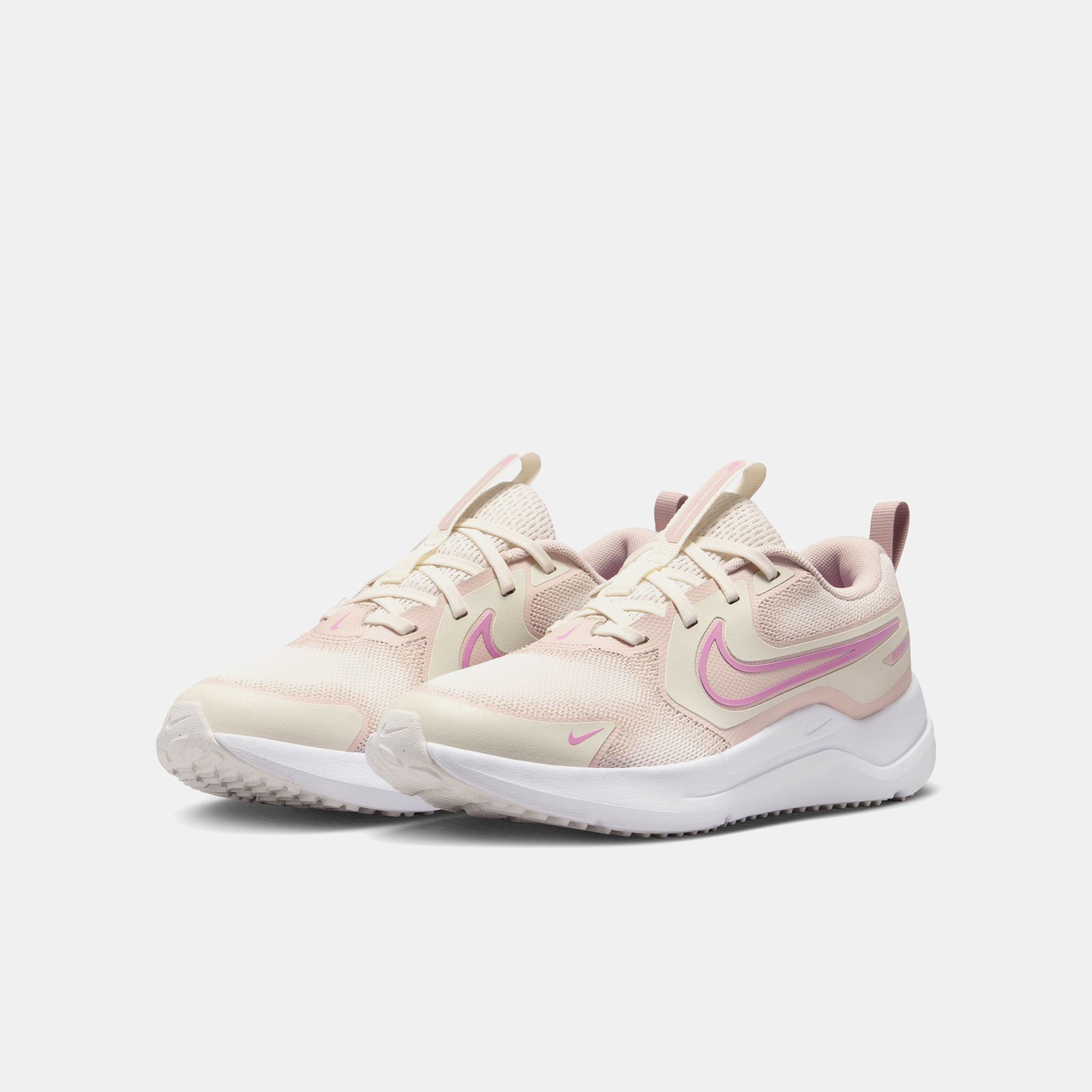 Nike Cosmic Runner image number 2