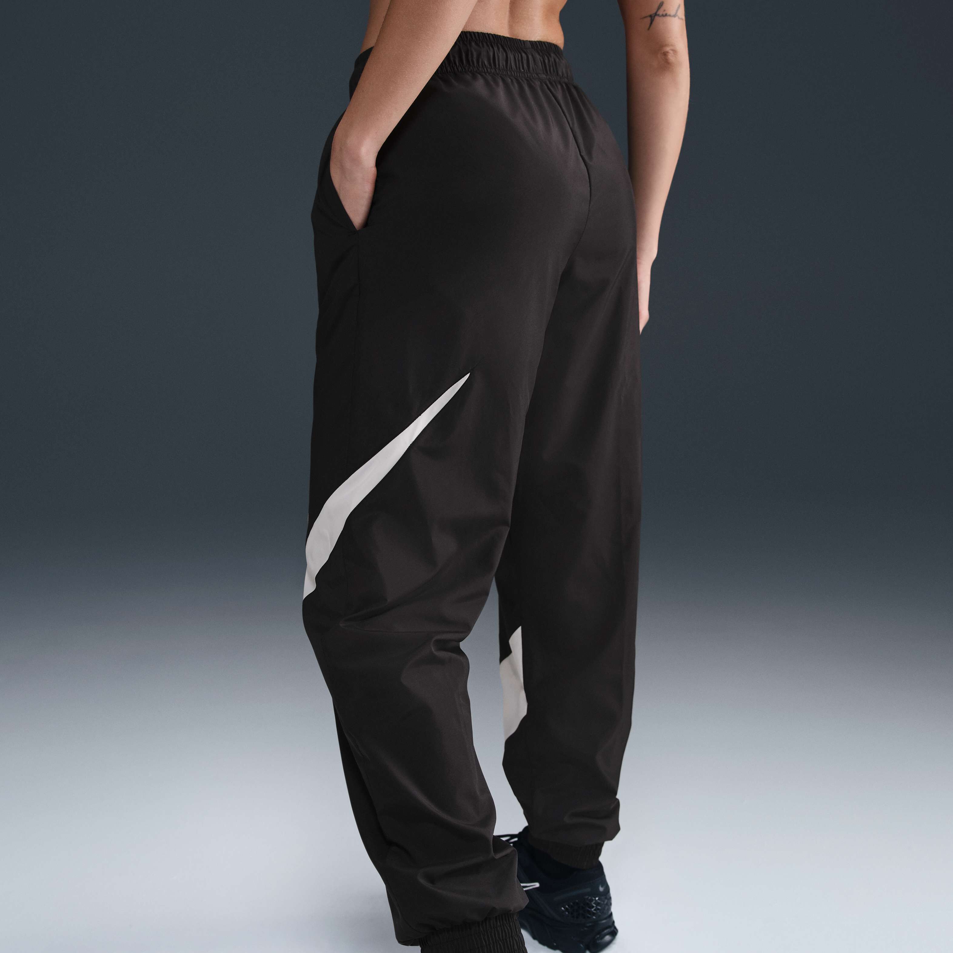 Nike Sportswear Classic image number 2