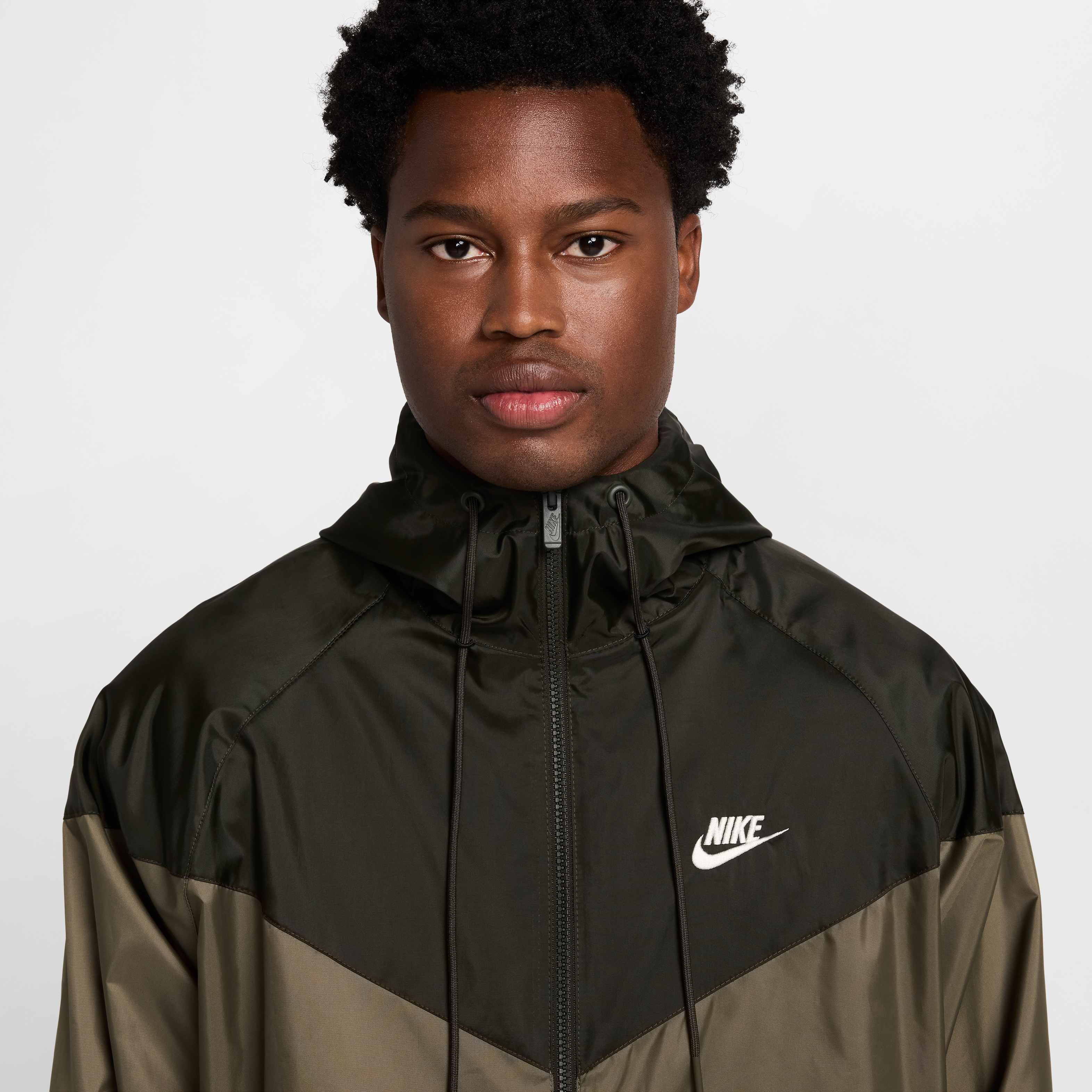 Nike Sportswear Windrunner image number 2