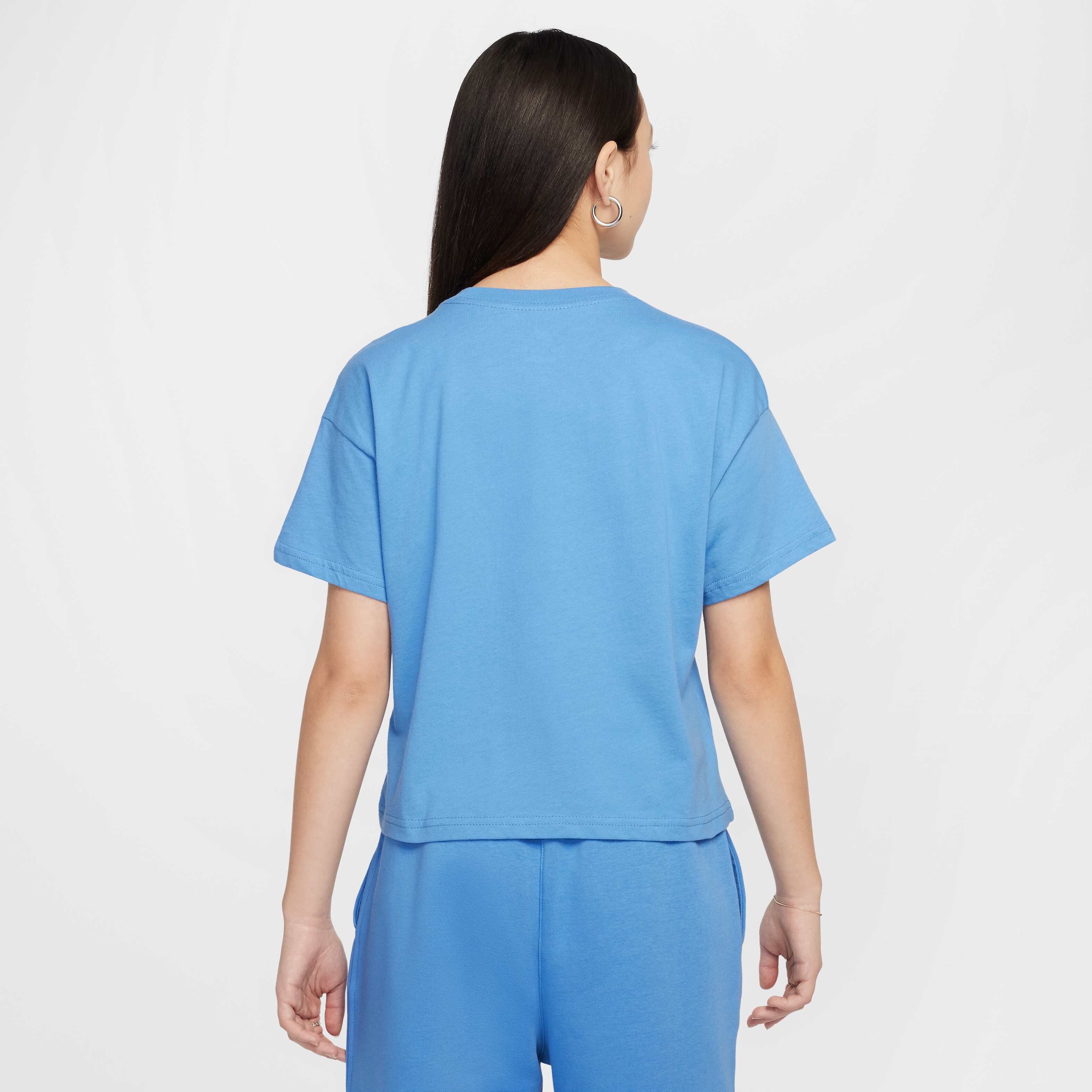 نايكي سبورتسوير ايسنشال image number 1