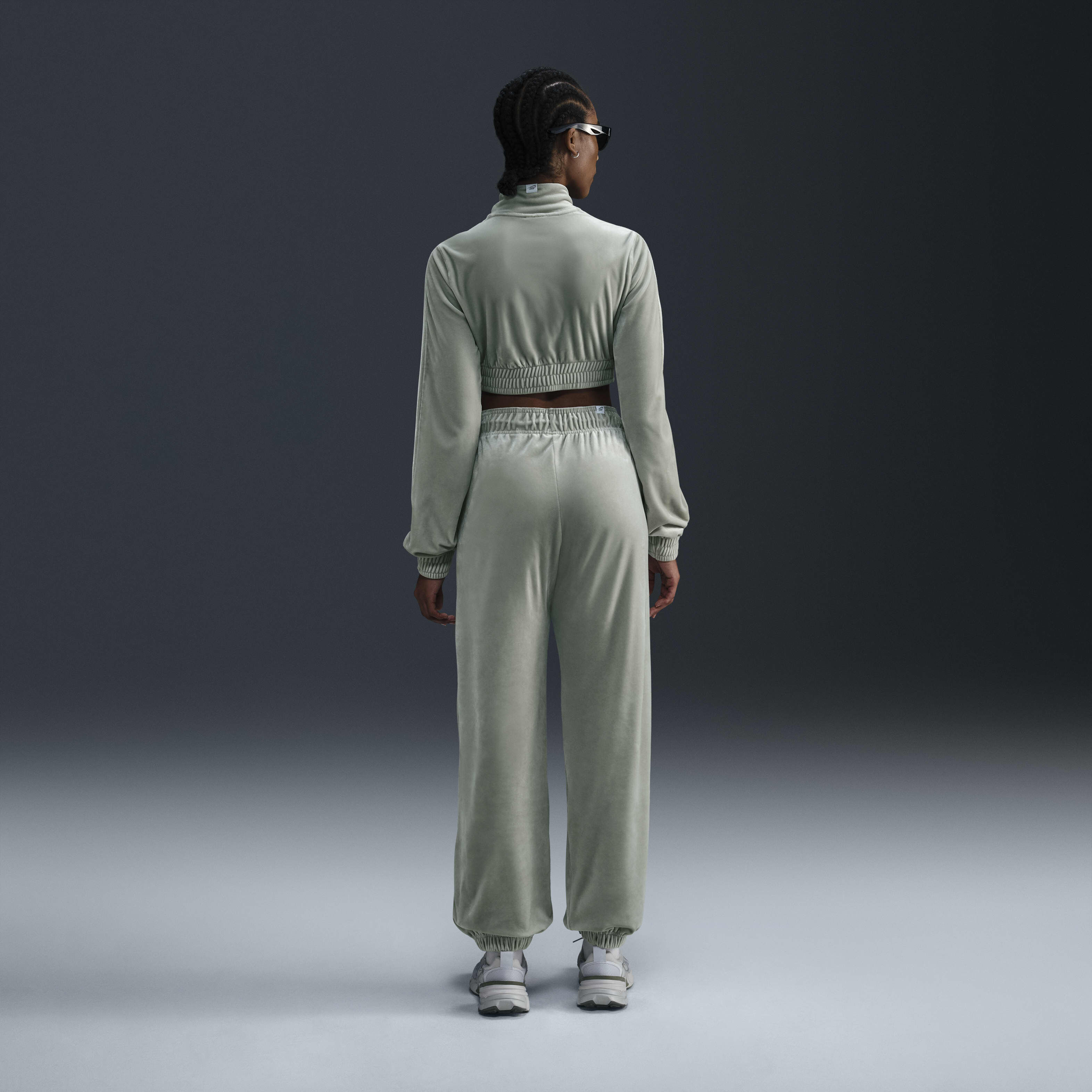 نايكي سبورتسوير كوليكشن image number 4