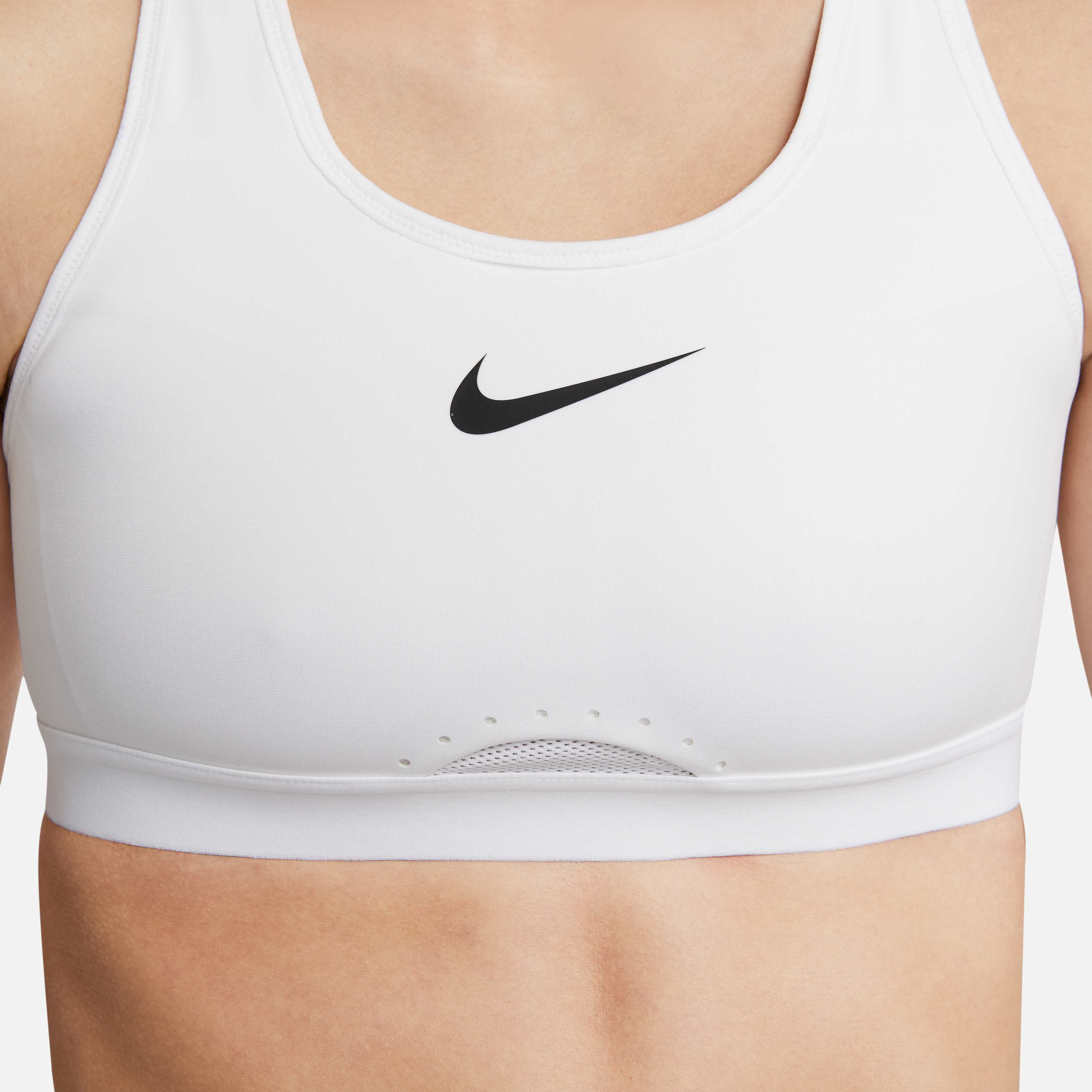 نايكي سووش image number 2