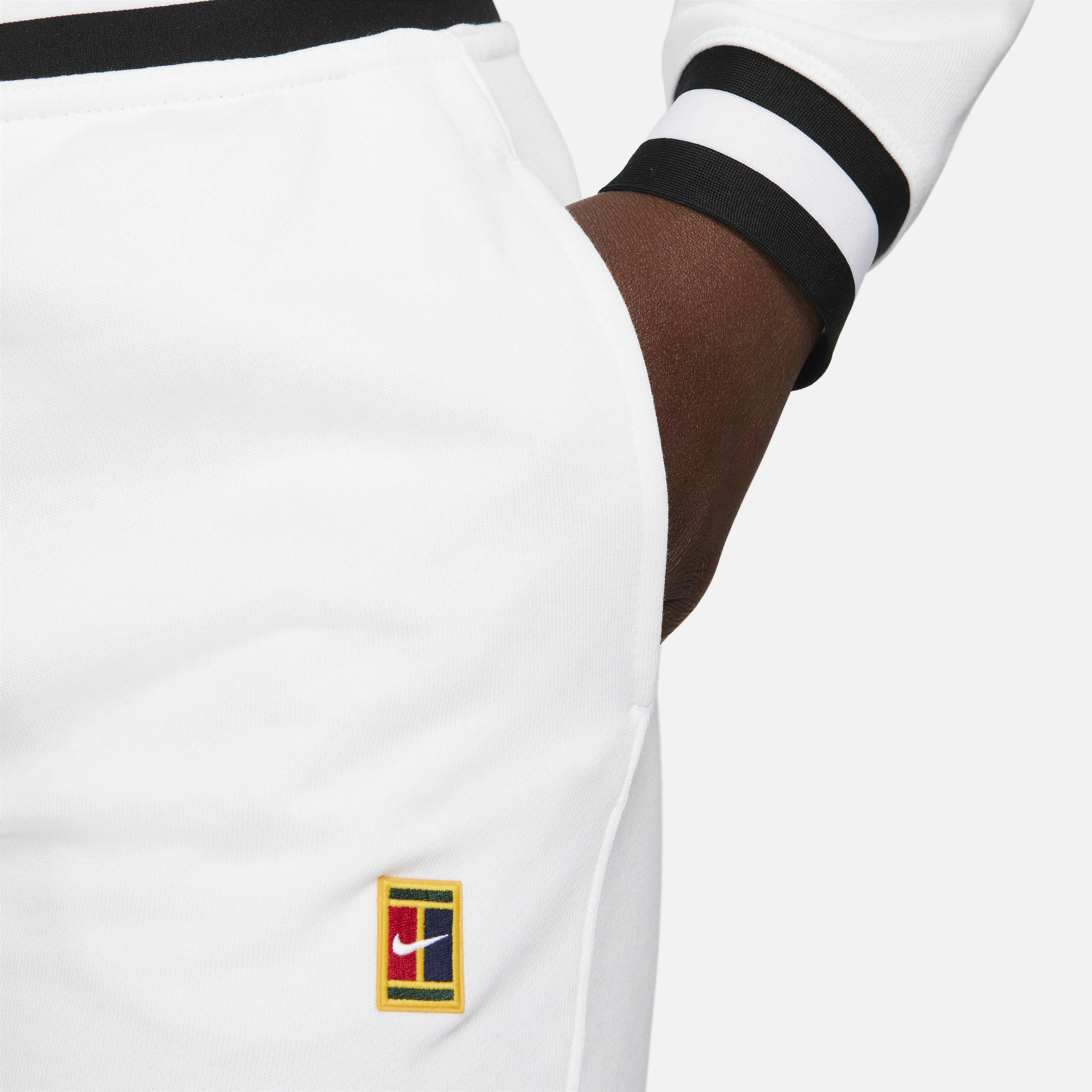 NikeCourt Dri-FIT Heritage image number 2