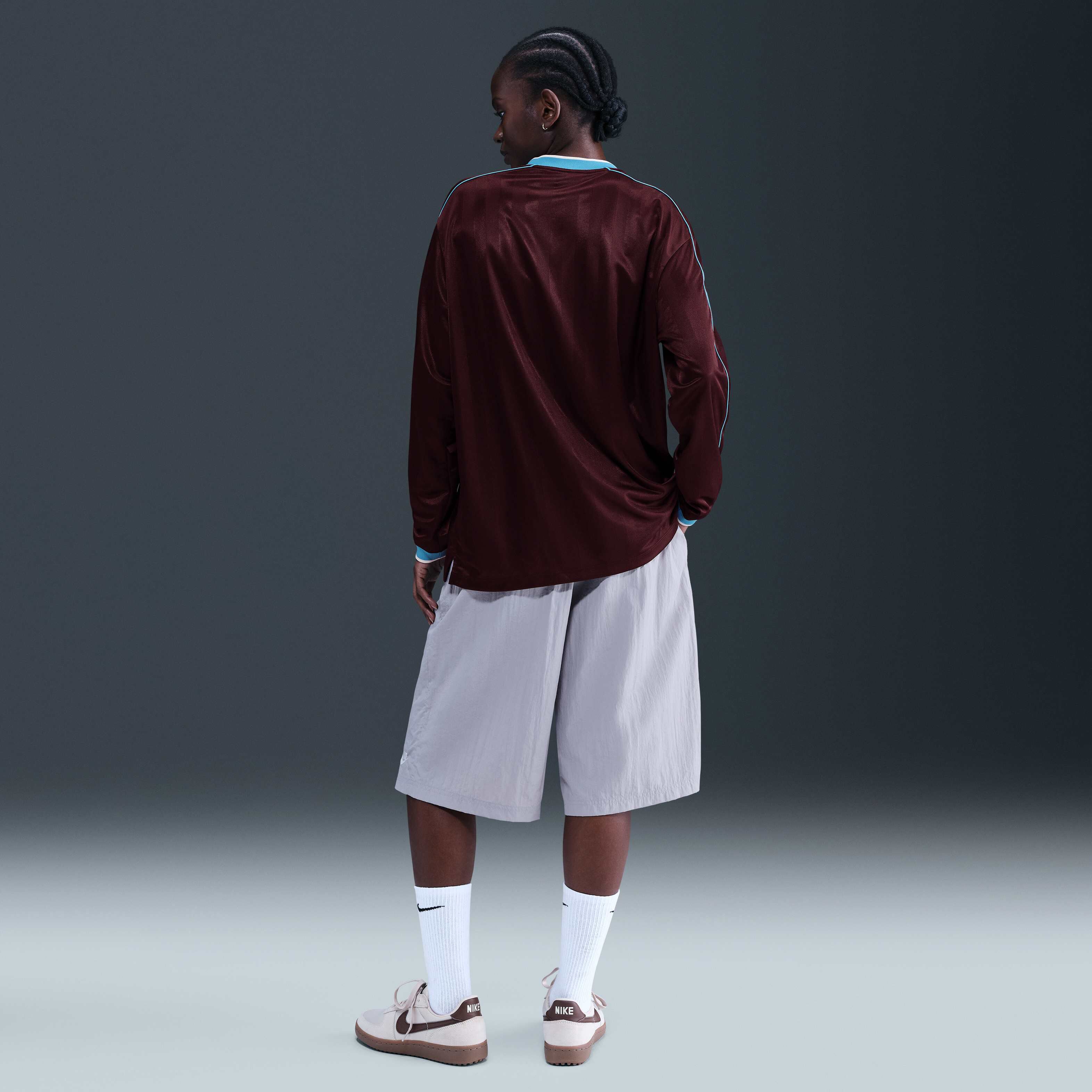 نايكي سبورتسوير image number 4