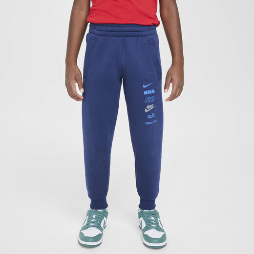 نايكي سبورتسوير كلوب فليس