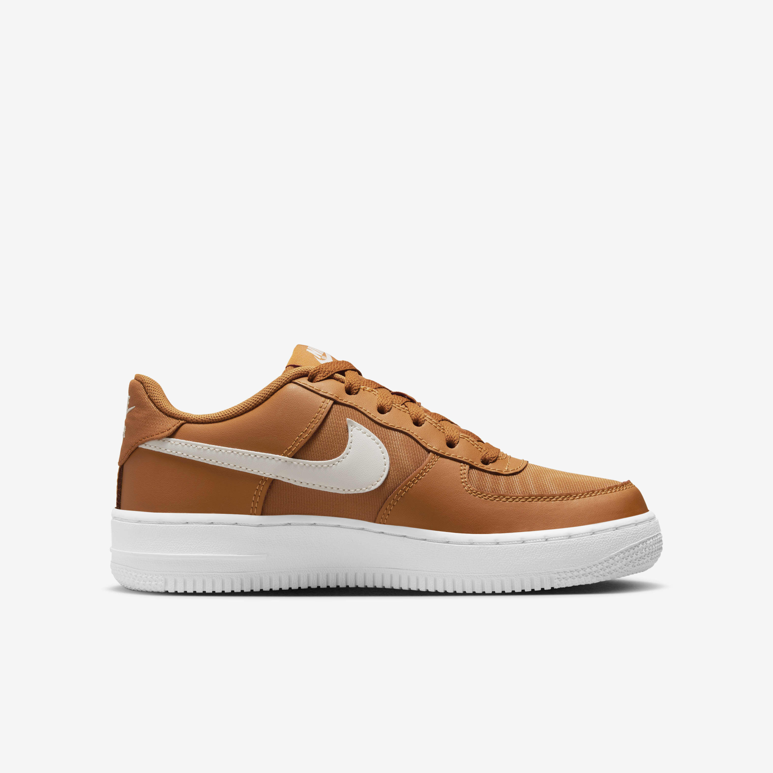 Nike Air Force 1 LV8 2 image number 2