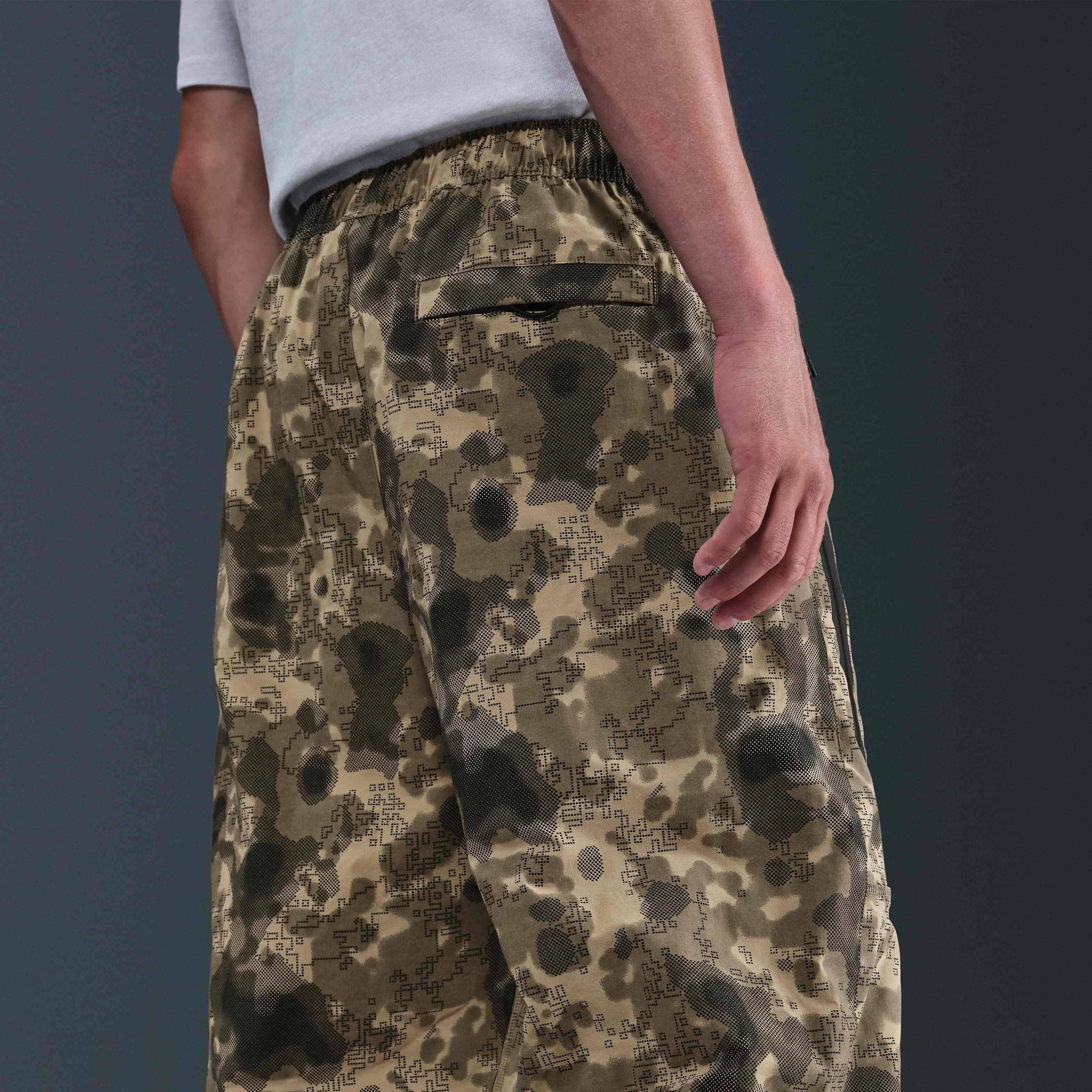 نايكي تك image number 2