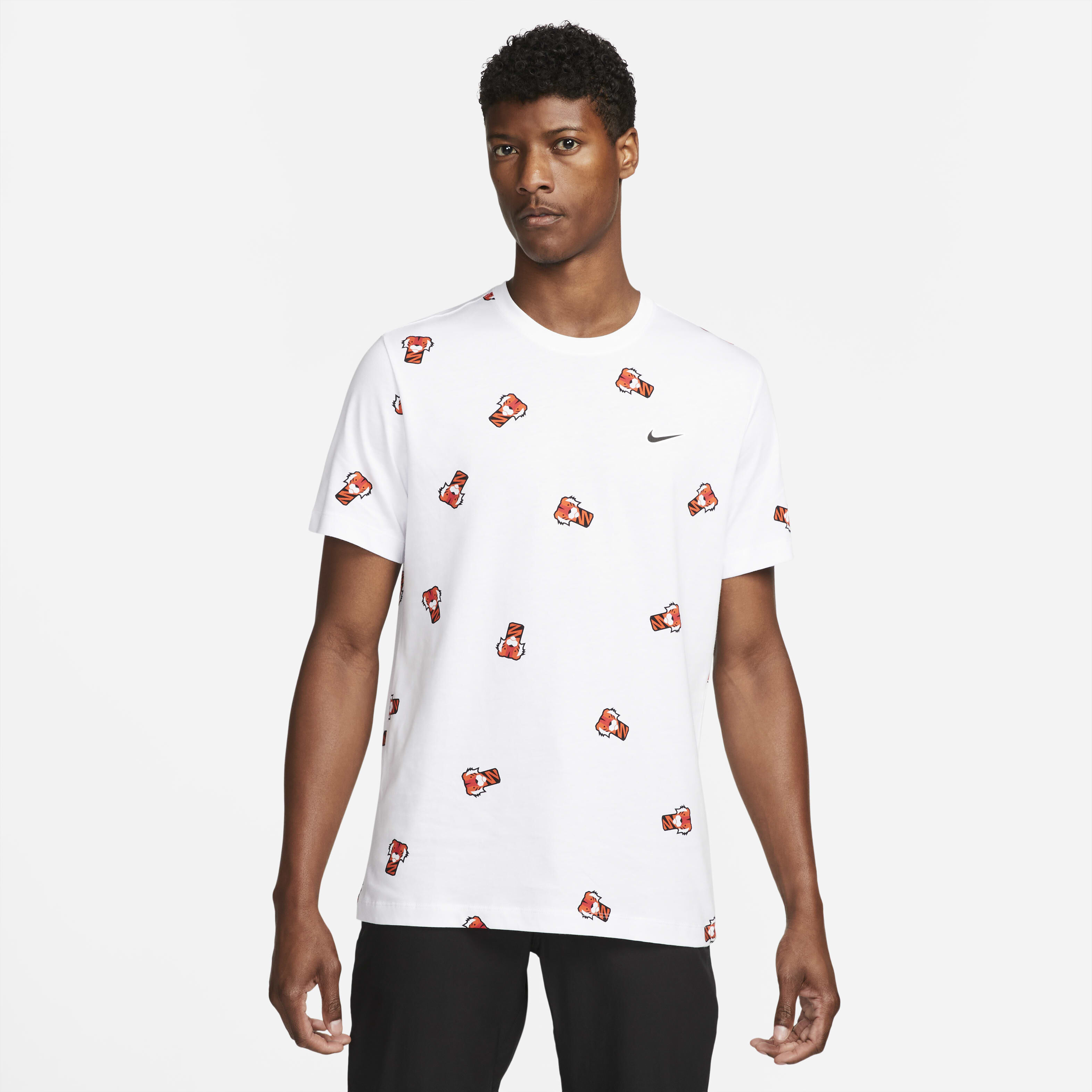 Tiger woods white shirt hotsell