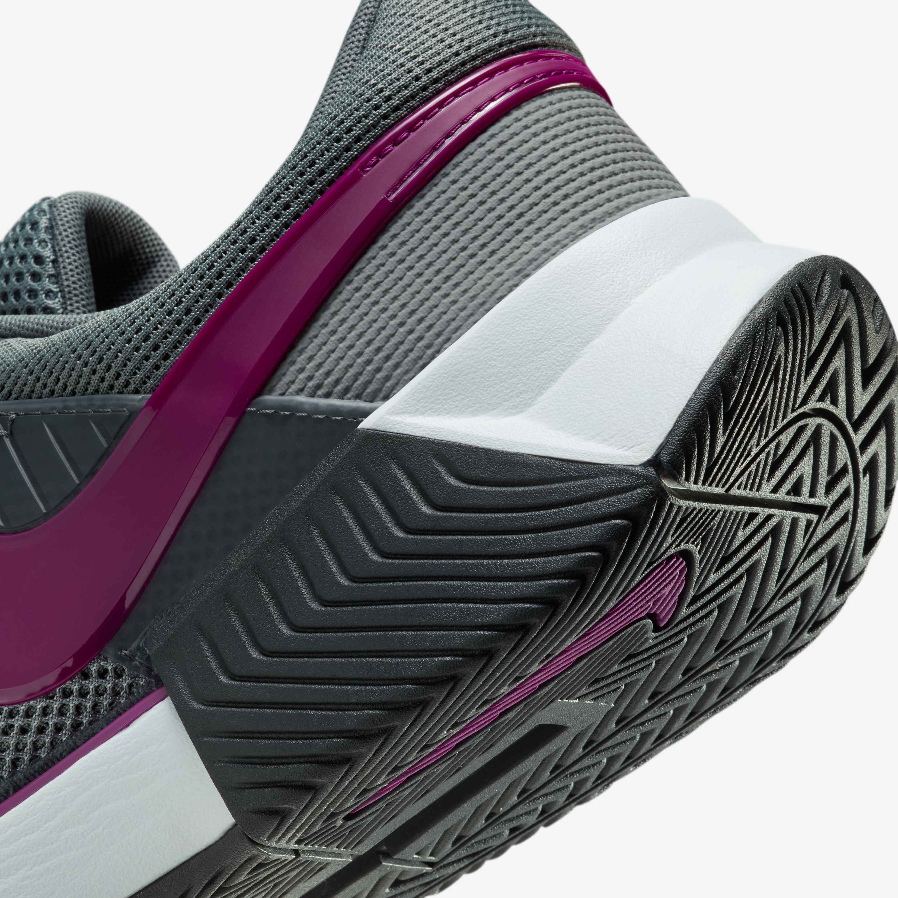 Nike Zoom GP Challenge 1 image number 7