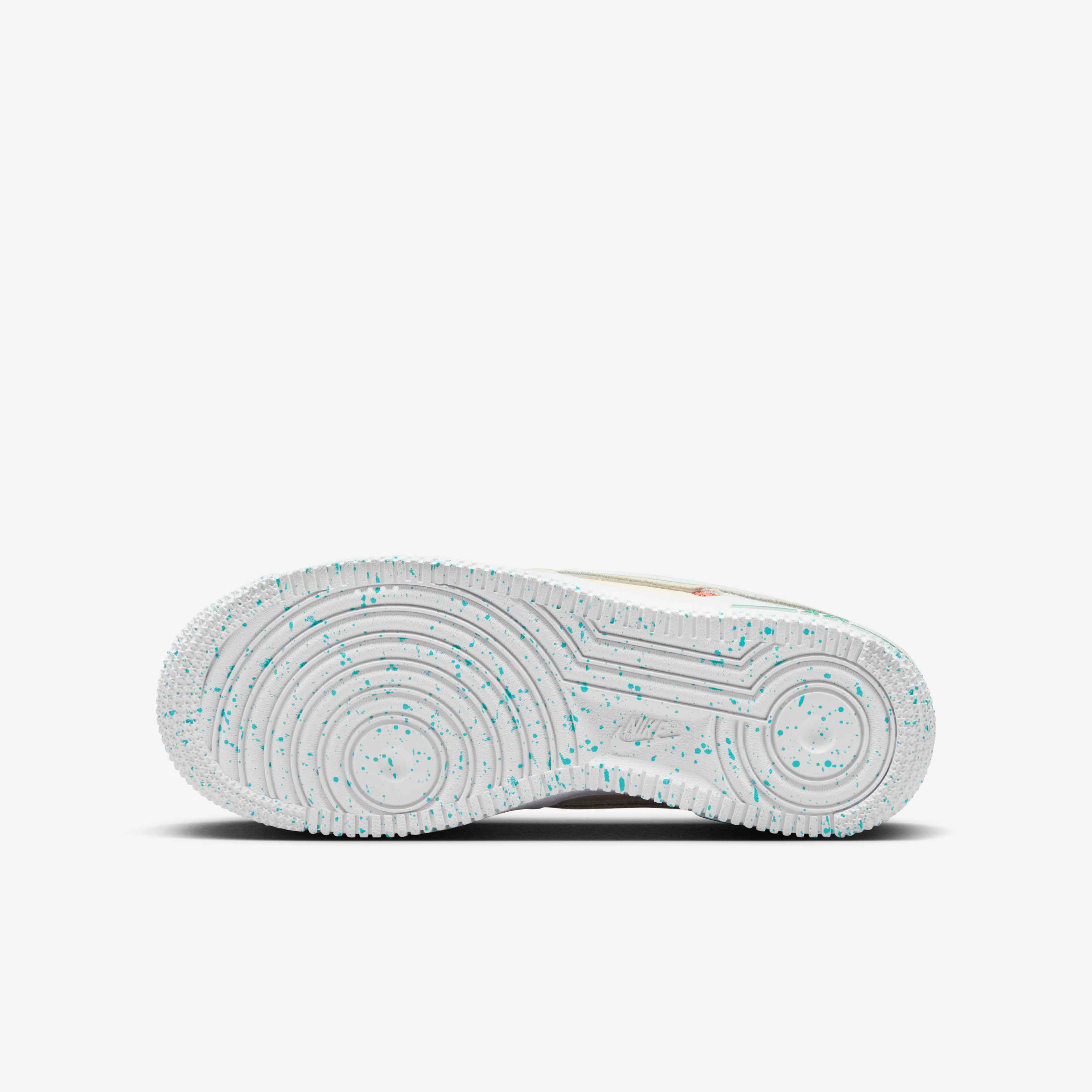 Nike Air Force 1 LV8 image number 2