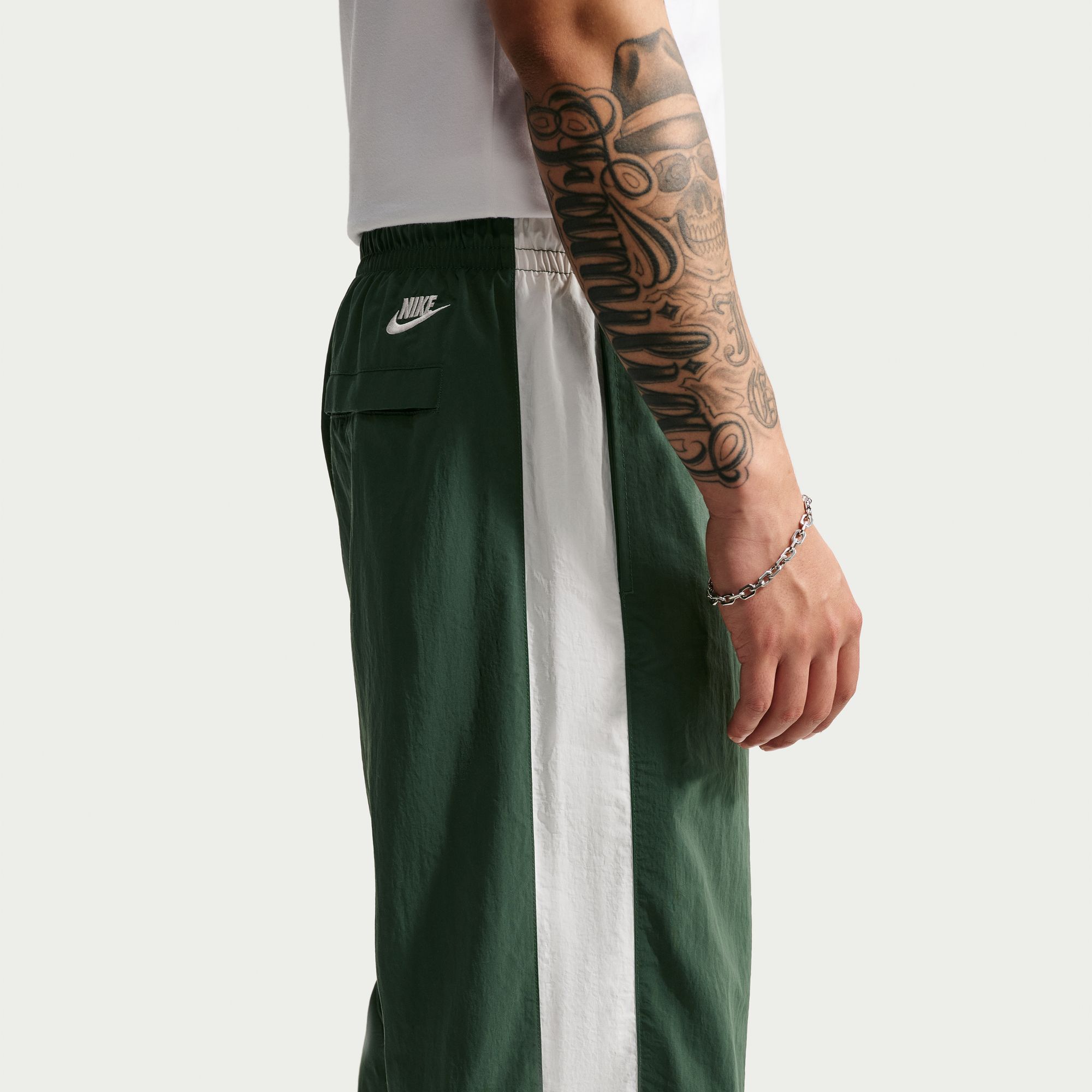 Nike Sportswear Club image number 3