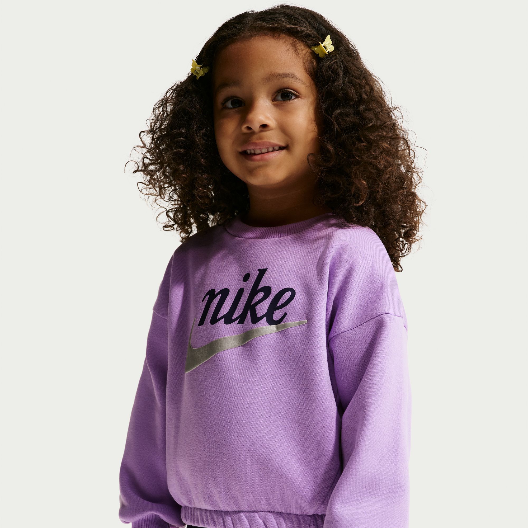 Nike image number 2