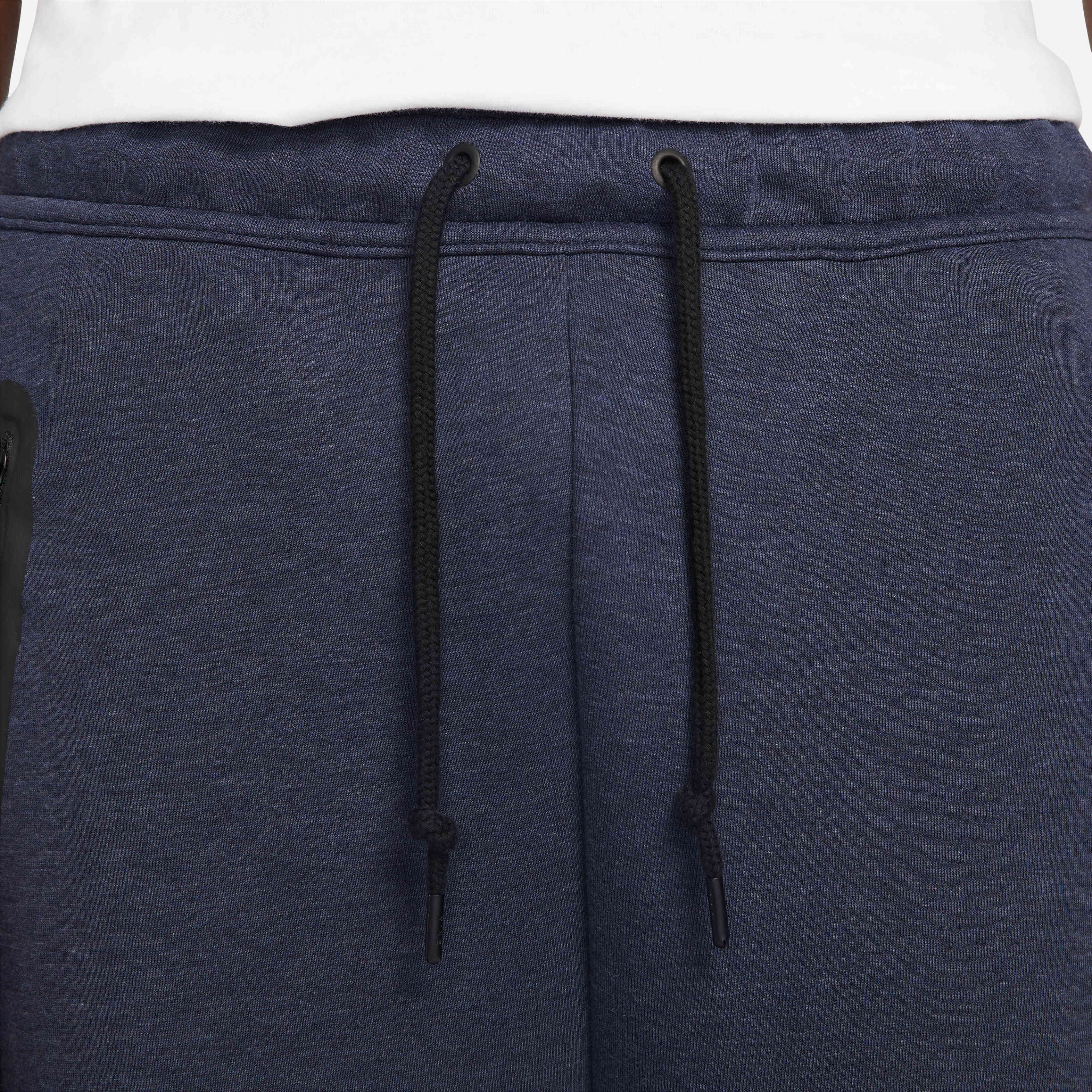 Nike Sportswear Tech Fleece image number 3